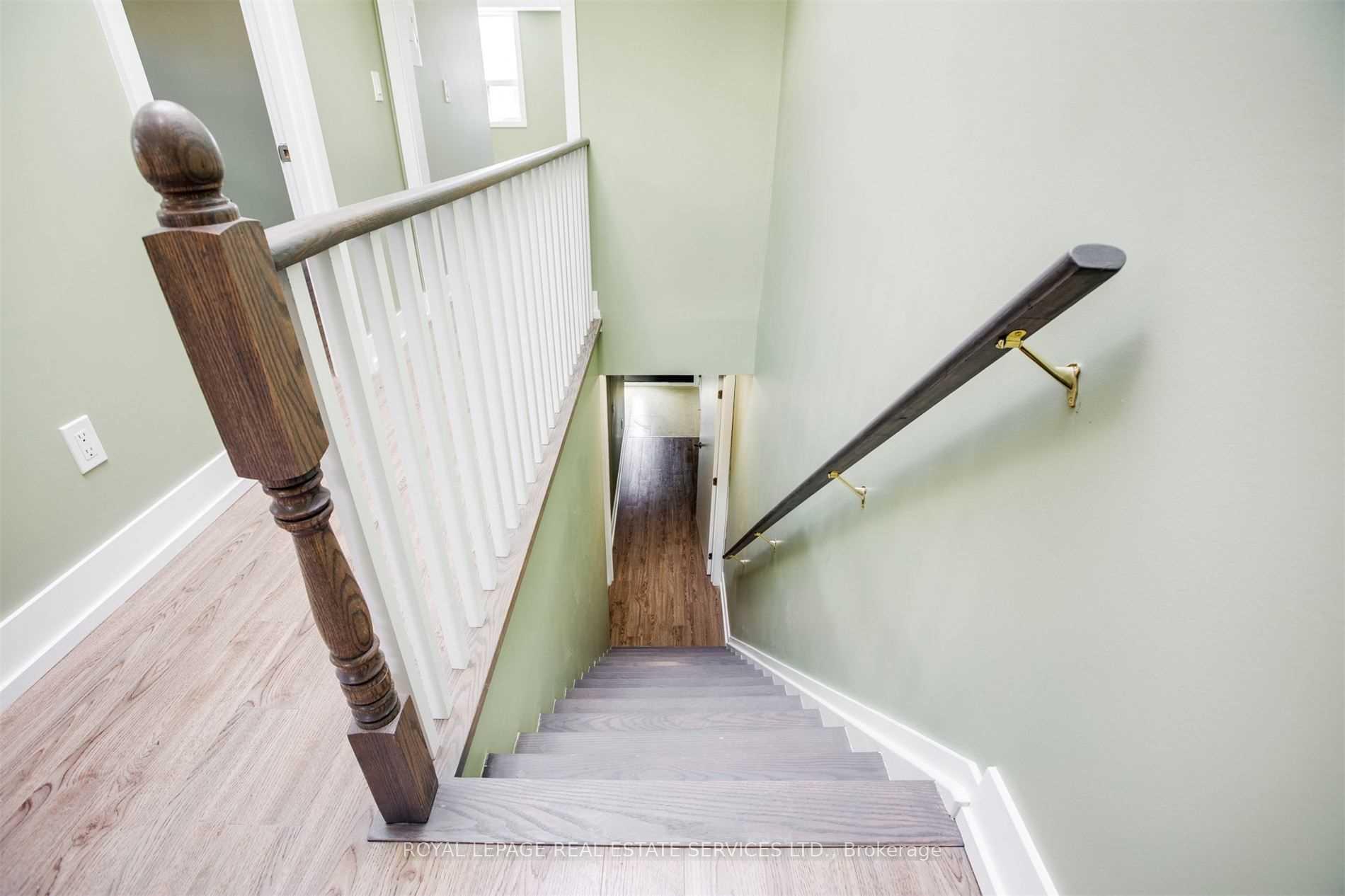 Photo 6 of Unit Upper, 86 Givins Street, Toronto, Trinity-Bellwoods — HOMEH