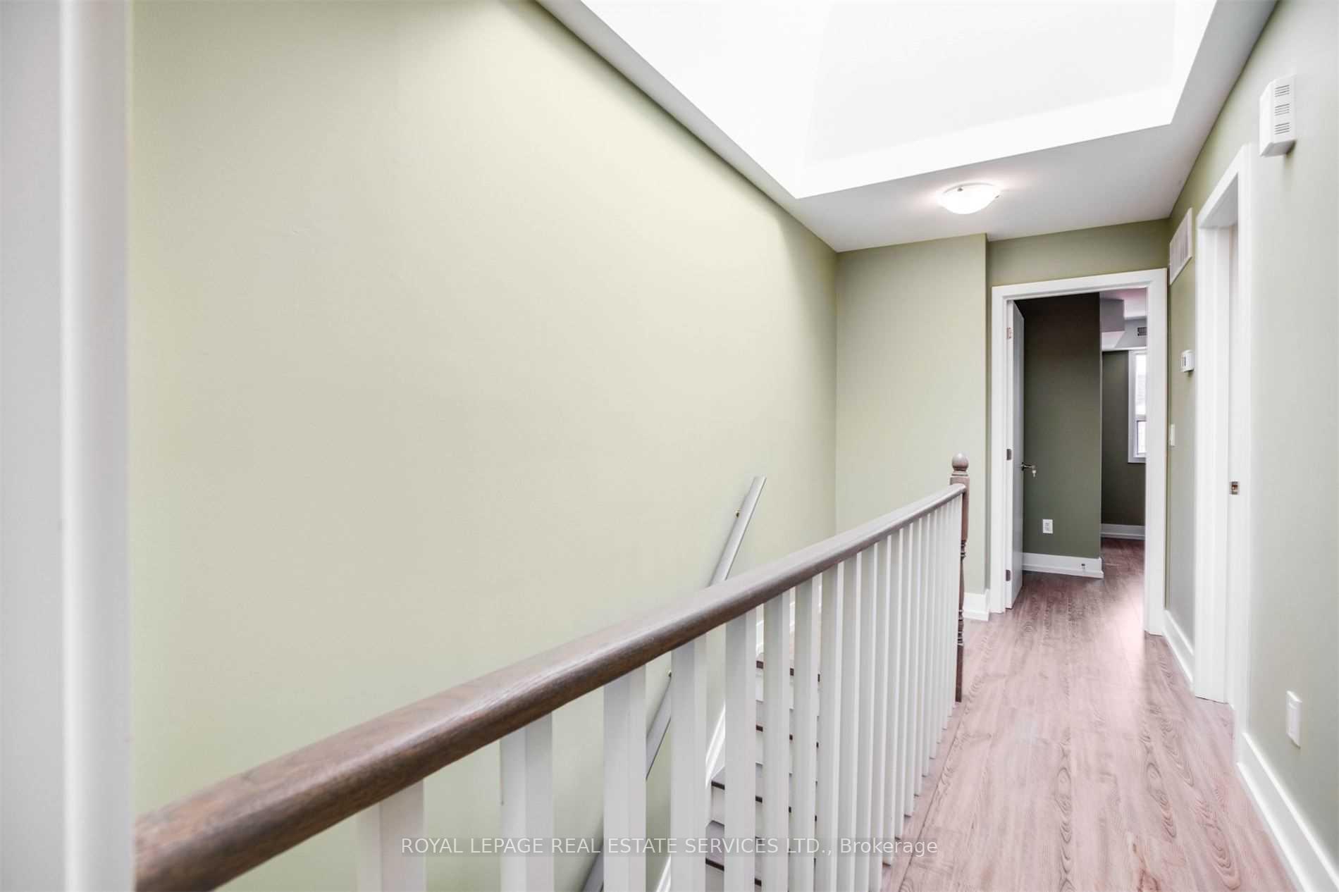 Photo 9 of Unit Upper, 86 Givins Street, Toronto, Trinity-Bellwoods — HOMEH