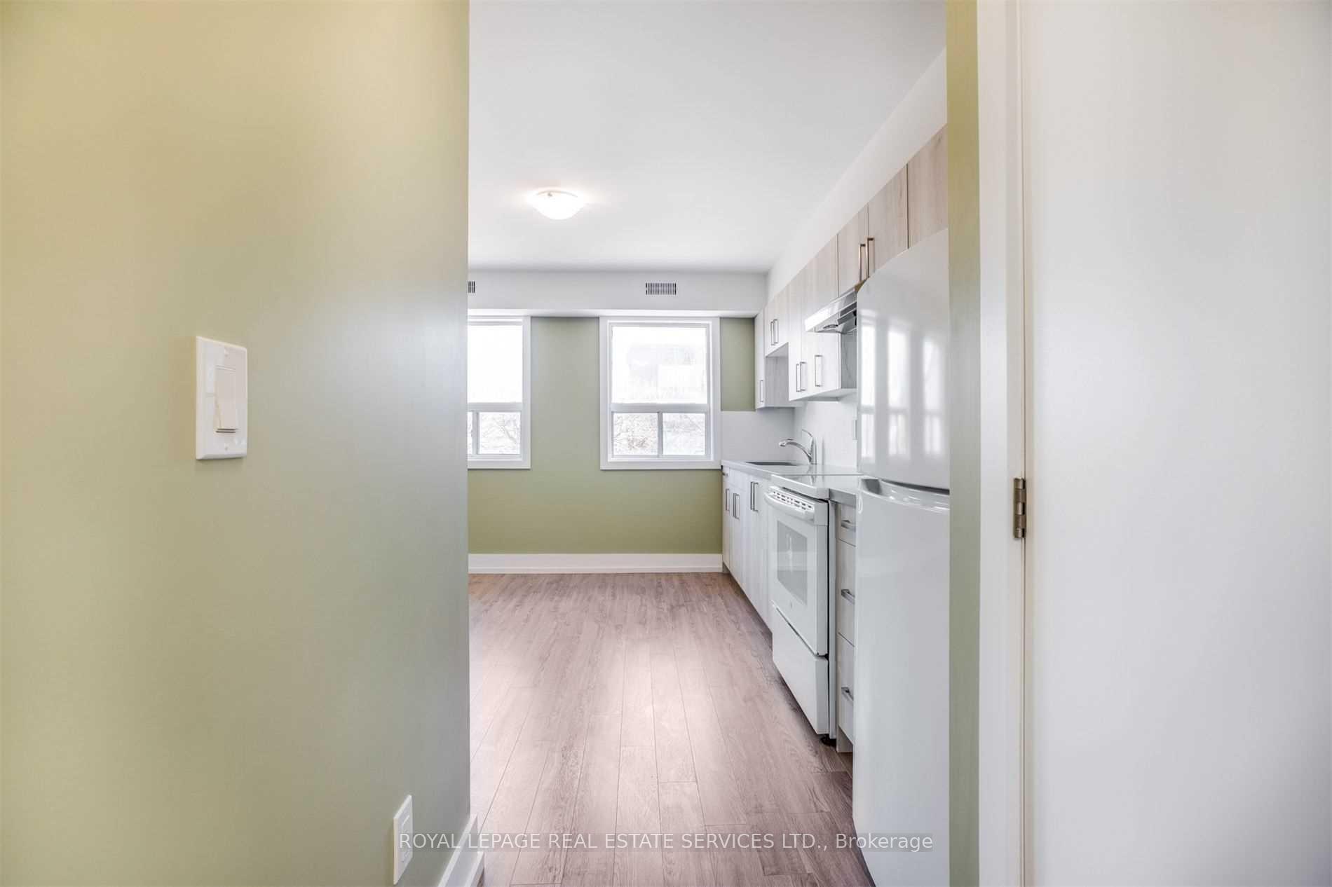 Photo 10 of Unit Upper, 86 Givins Street, Toronto, Trinity-Bellwoods — HOMEH