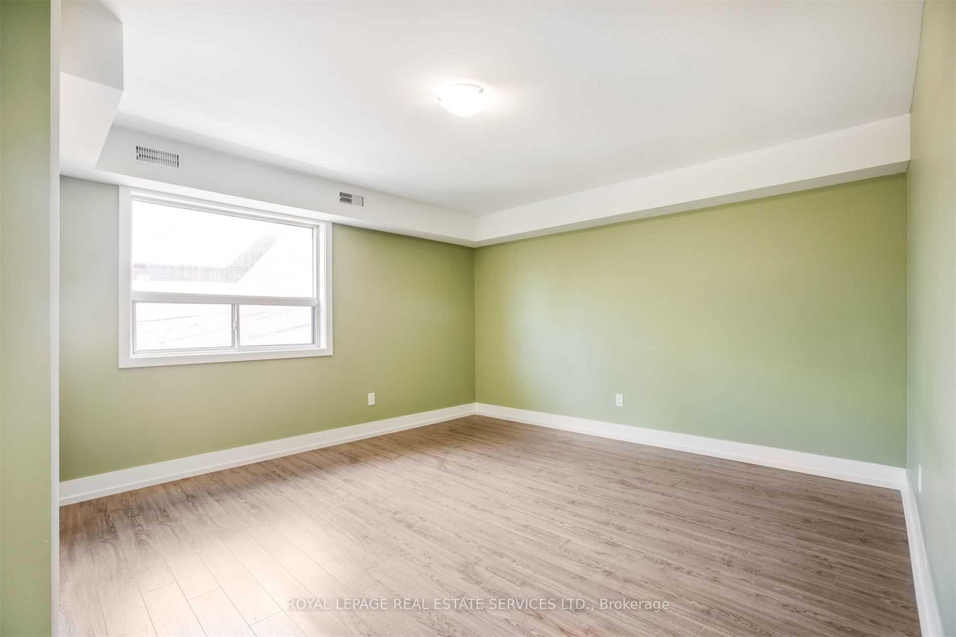 Photo 12 of Unit Upper, 86 Givins Street, Toronto, Trinity-Bellwoods — HOMEH