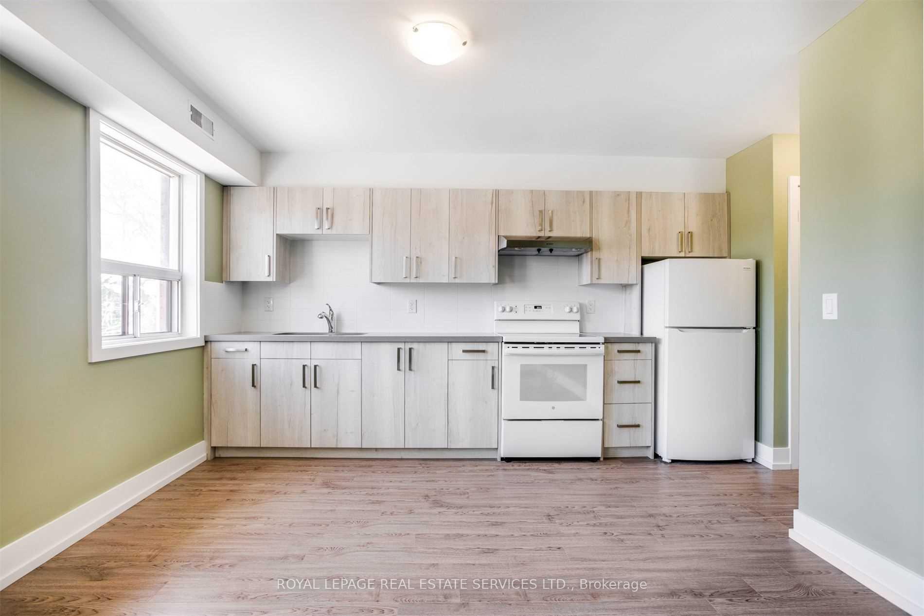 Photo 14 of Unit Upper, 86 Givins Street, Toronto, Trinity-Bellwoods — HOMEH