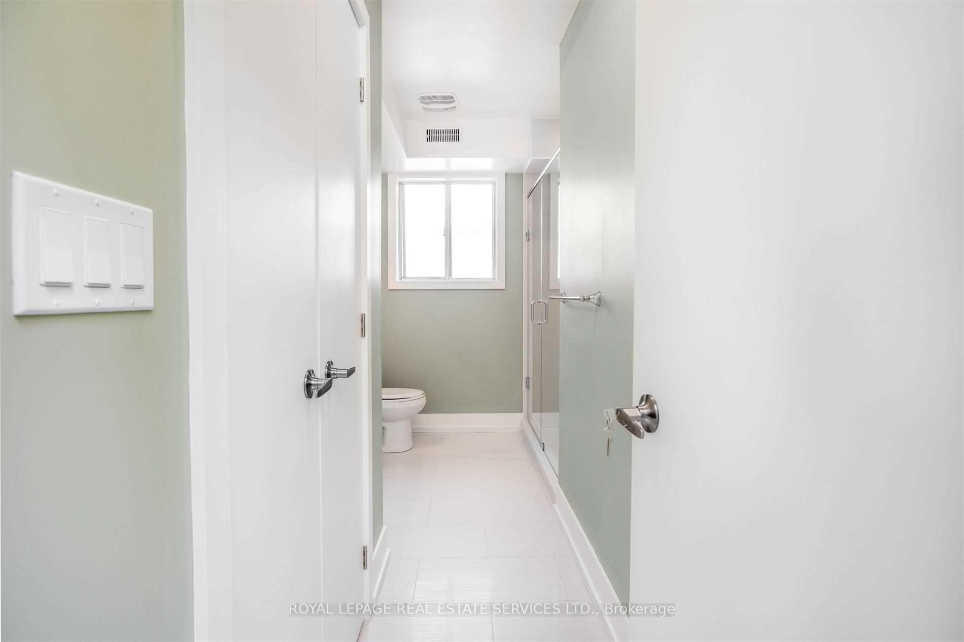 Photo 21 of Unit Upper, 86 Givins Street, Toronto, Trinity-Bellwoods — HOMEH