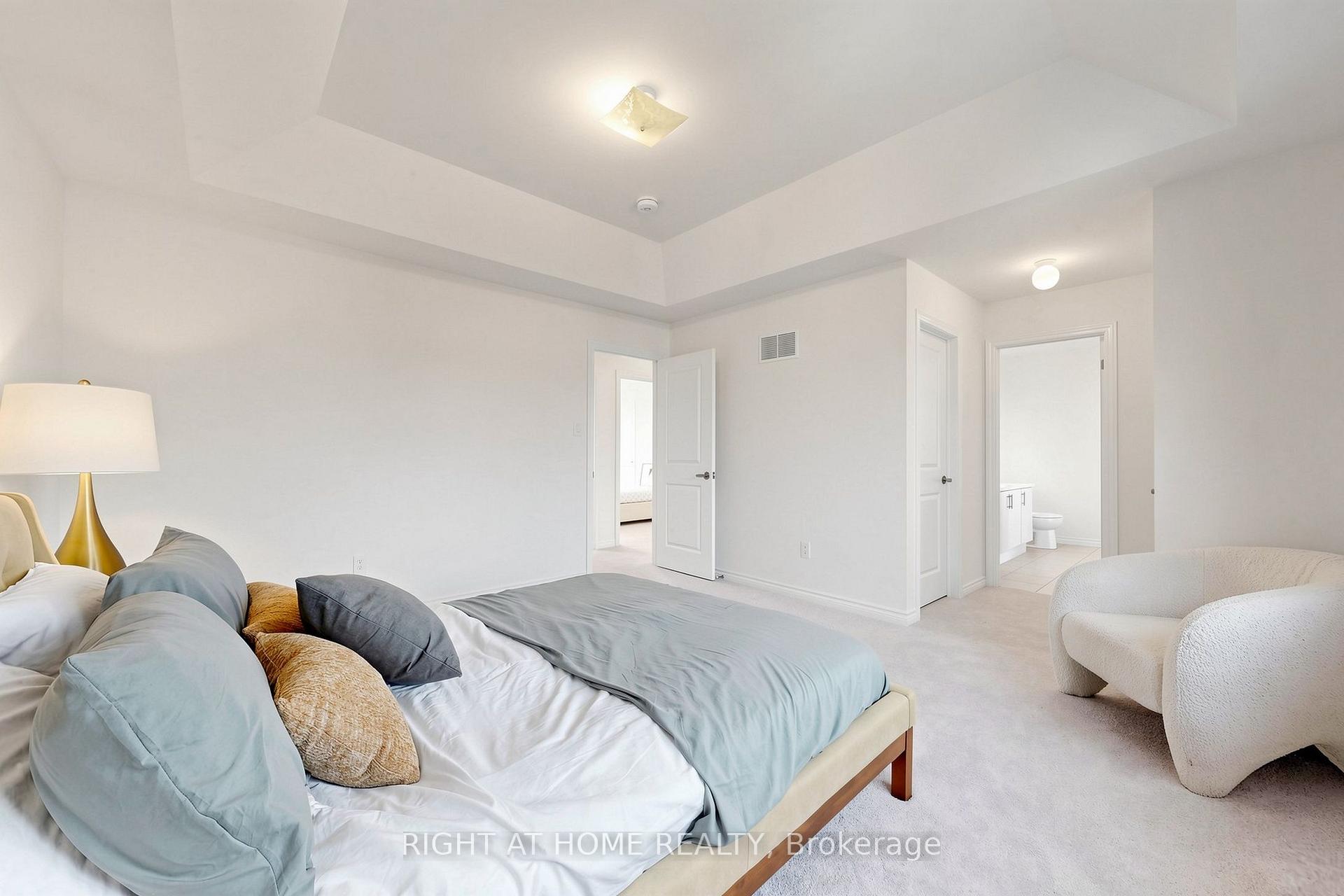 Photo 58 of 40 Ainslie Hill Crescent, Georgina, Sutton & Jackson's Point — HOMEH