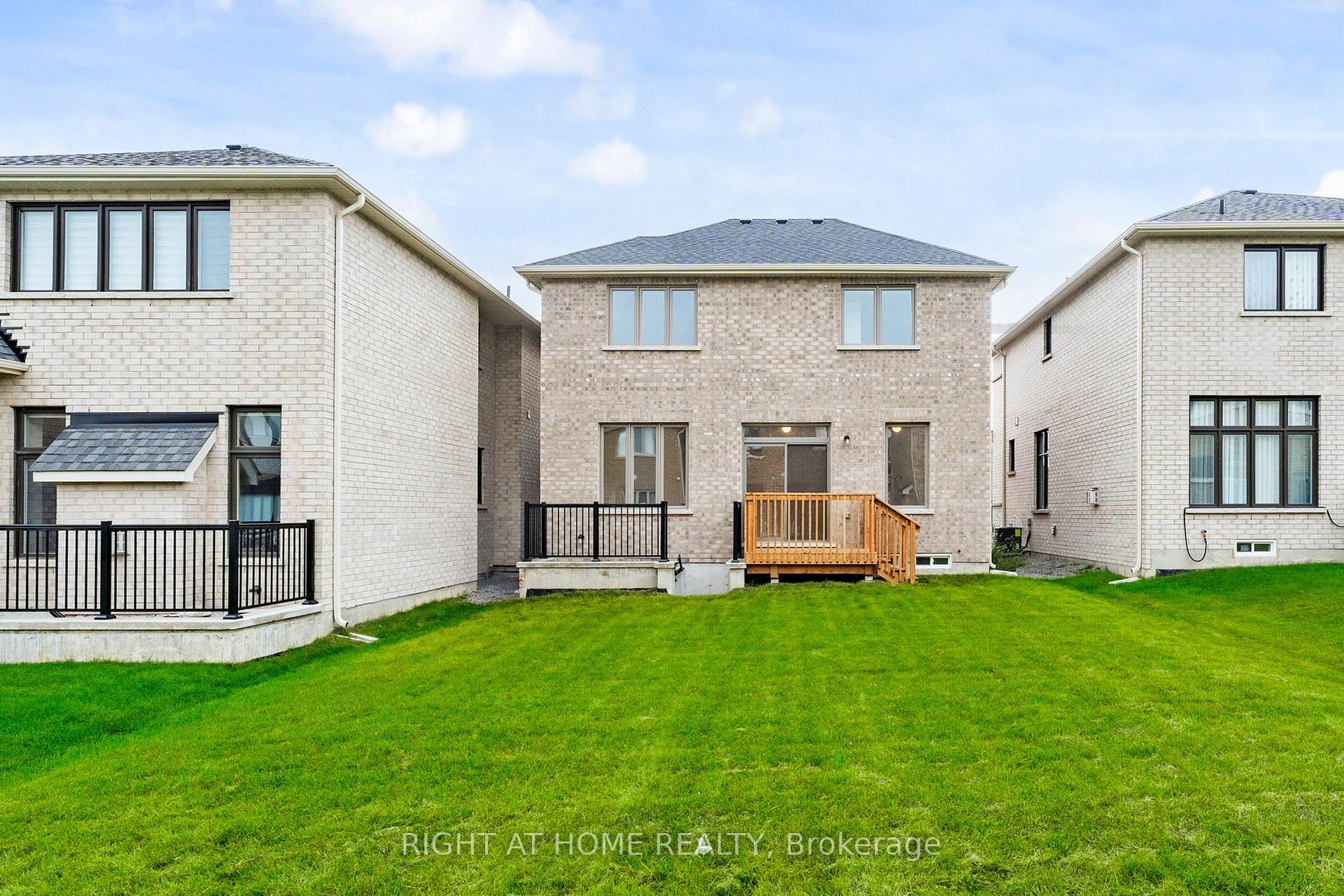 Photo 70 of 40 Ainslie Hill Crescent, Georgina, Sutton & Jackson's Point — HOMEH