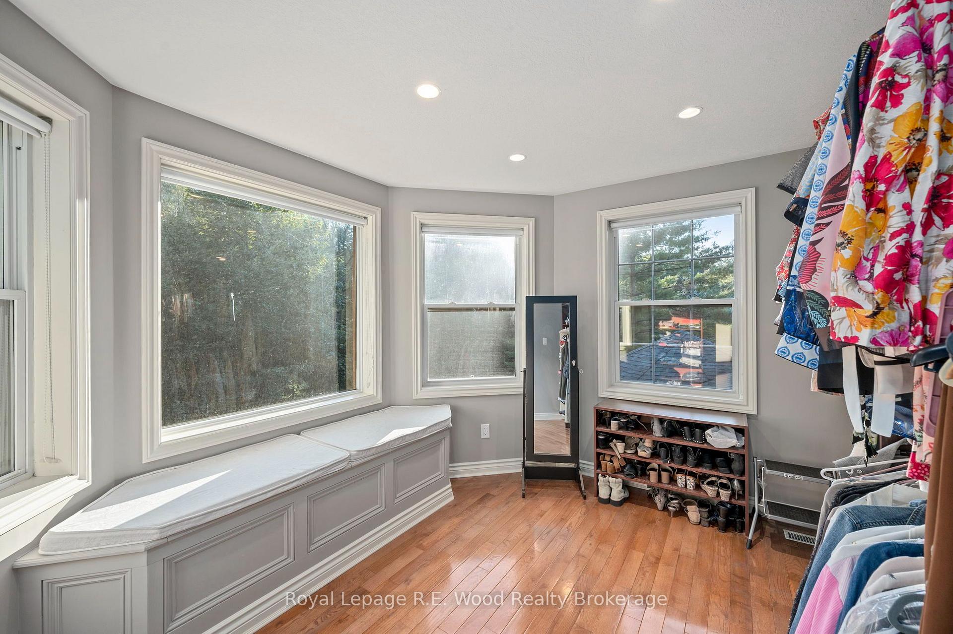 Photo 24 of 7335 Pack Road, London, South V — HOMEH