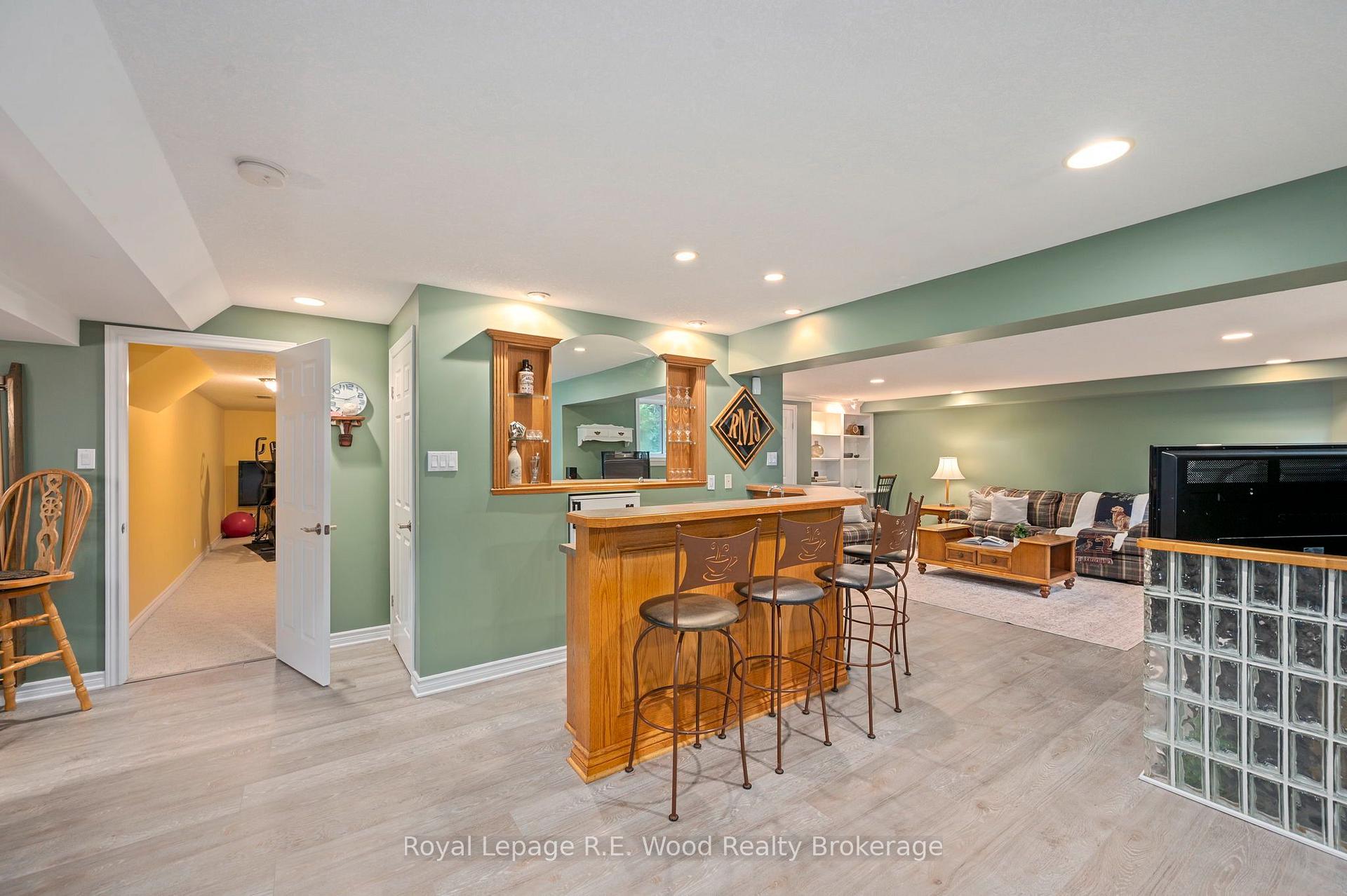 Photo 35 of 7335 Pack Road, London, South V — HOMEH