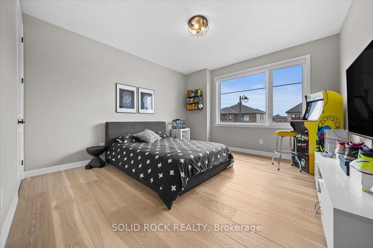 Photo 30 of 74 Ascari Road, Ottawa, Mahogany Community — HOMEH