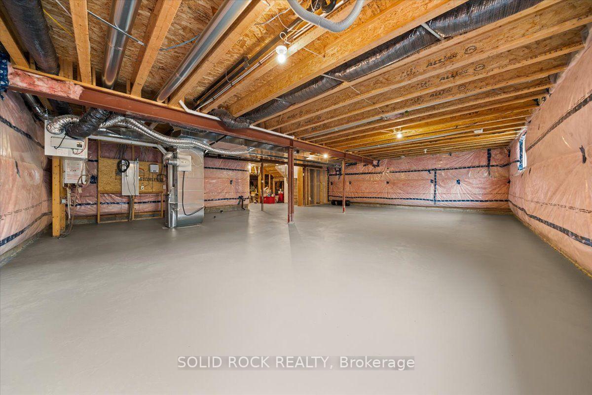 Photo 34 of 74 Ascari Road, Ottawa, Mahogany Community — HOMEH