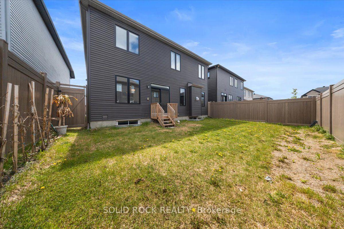 Photo 35 of 74 Ascari Road, Ottawa, Mahogany Community — HOMEH