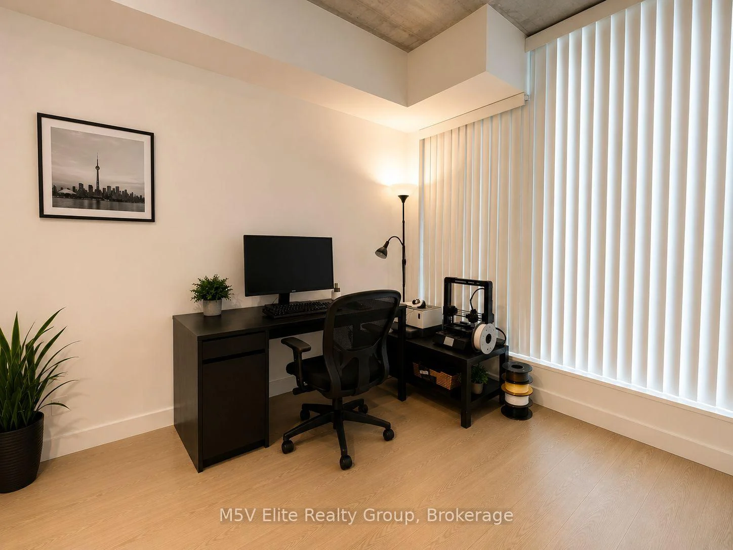 Photo 6 of Unit 426, 111 Bathurst Street, Toronto, Waterfront Communities — HOMEH