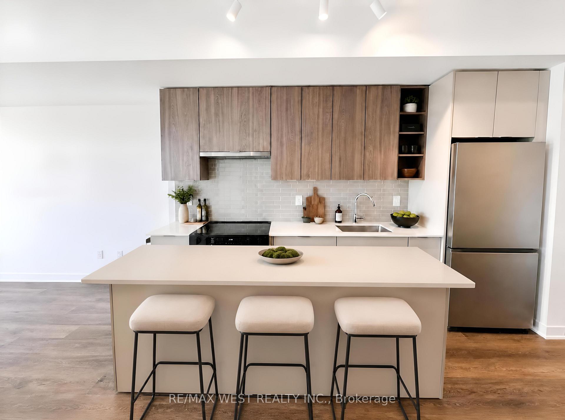 Photo 1 of Unit 310, 2075 Lakeshore Road, Burlington, Brant — HOMEH