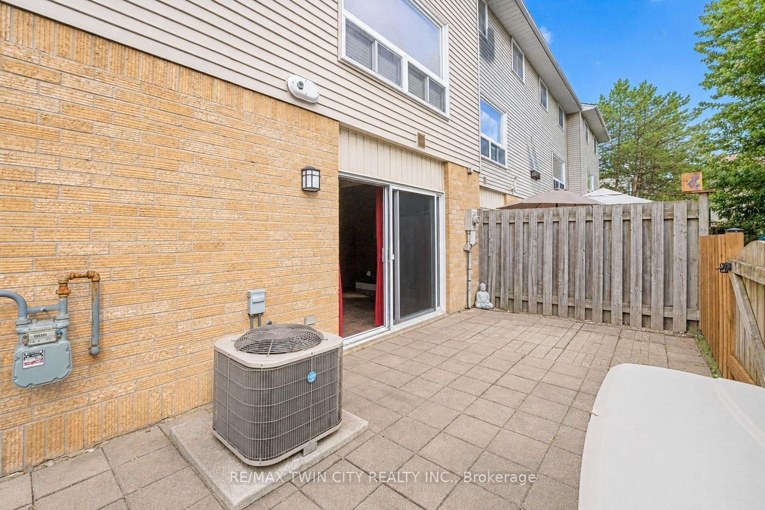 Photo 37 of Unit 74, 1990 Wavell Street, London, East I — HOMEH