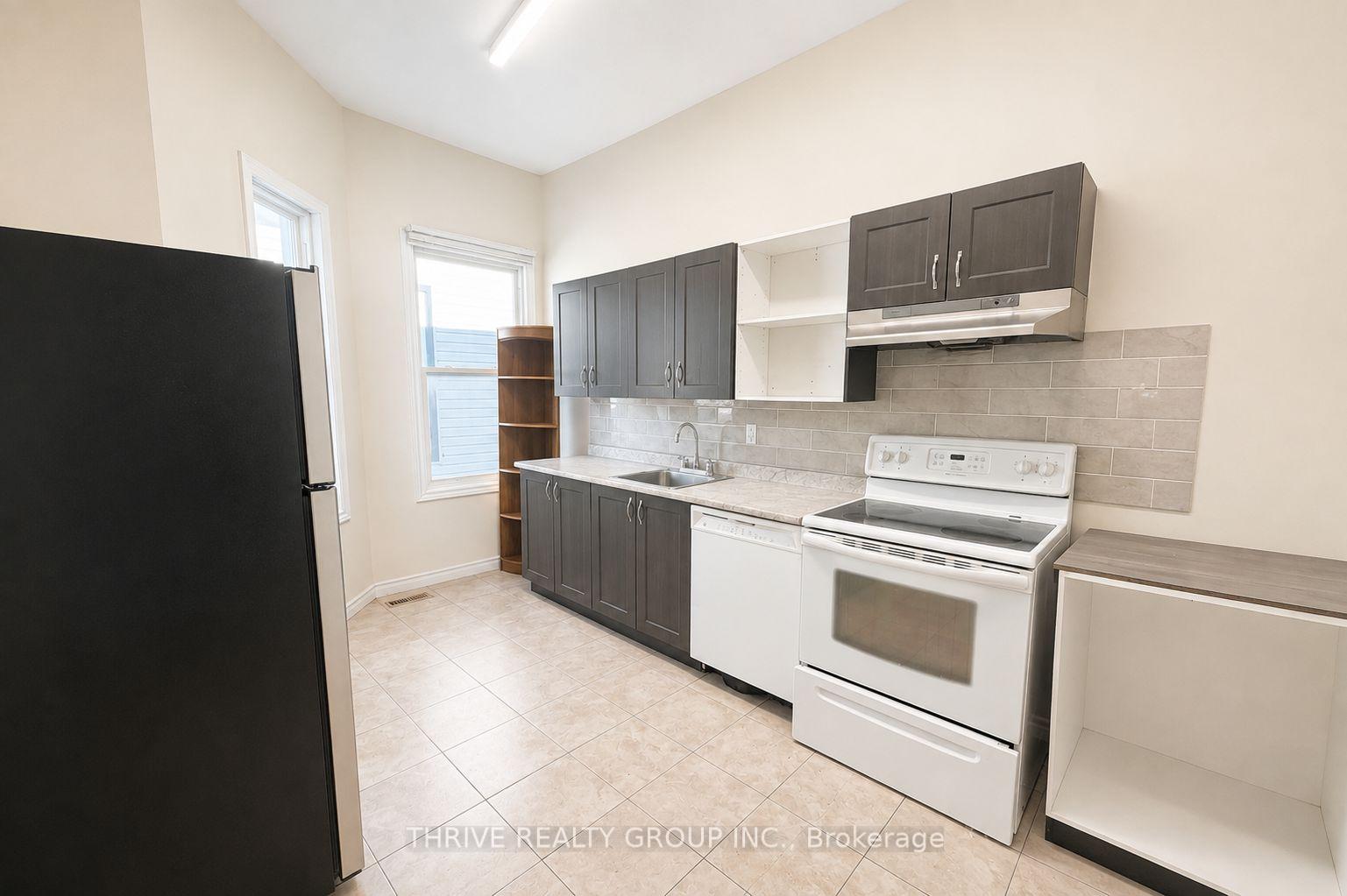Photo 4 of Unit Rear, 220 Hamilton Road, London, East L — HOMEH