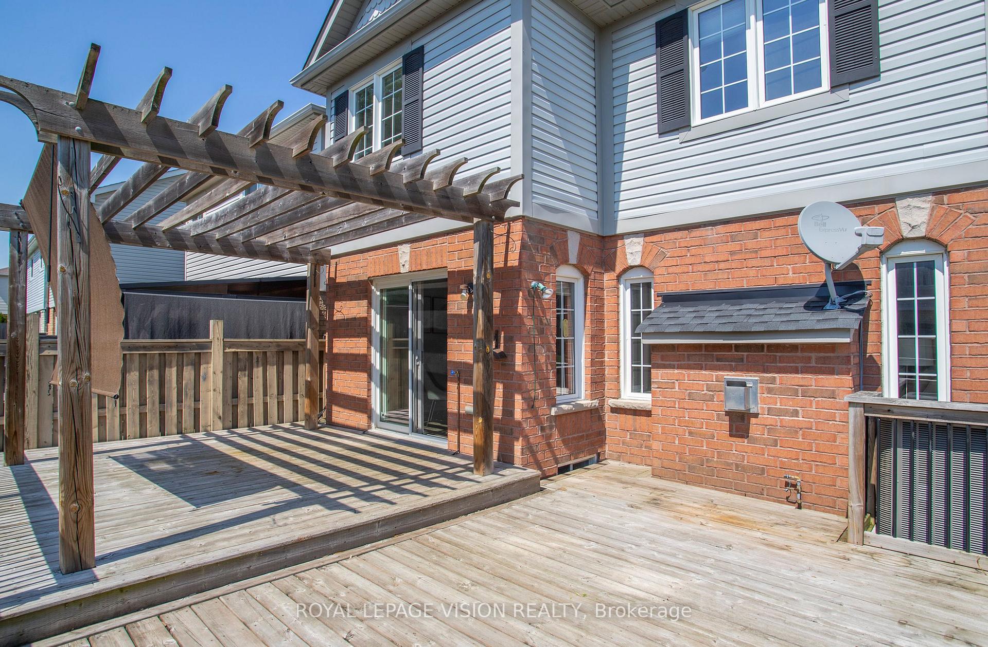 Photo 41 of 2 Laprade Square, Clarington, Bowmanville — HOMEH