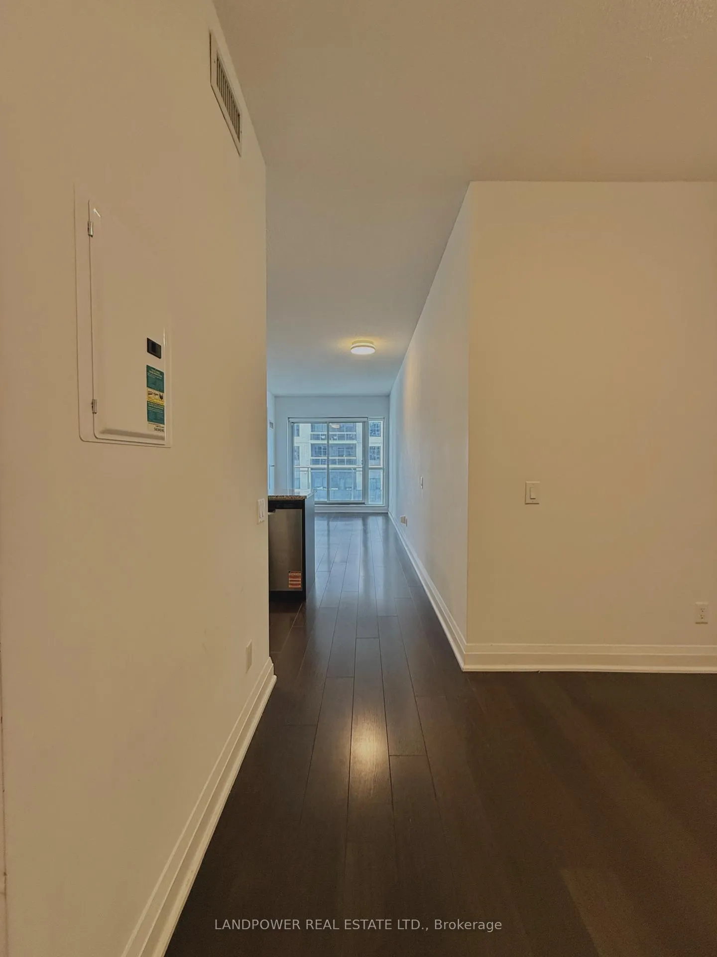Photo 4 of Unit 306, 83 Redpath Avenue, Toronto, Mount Pleasant West — HOMEH