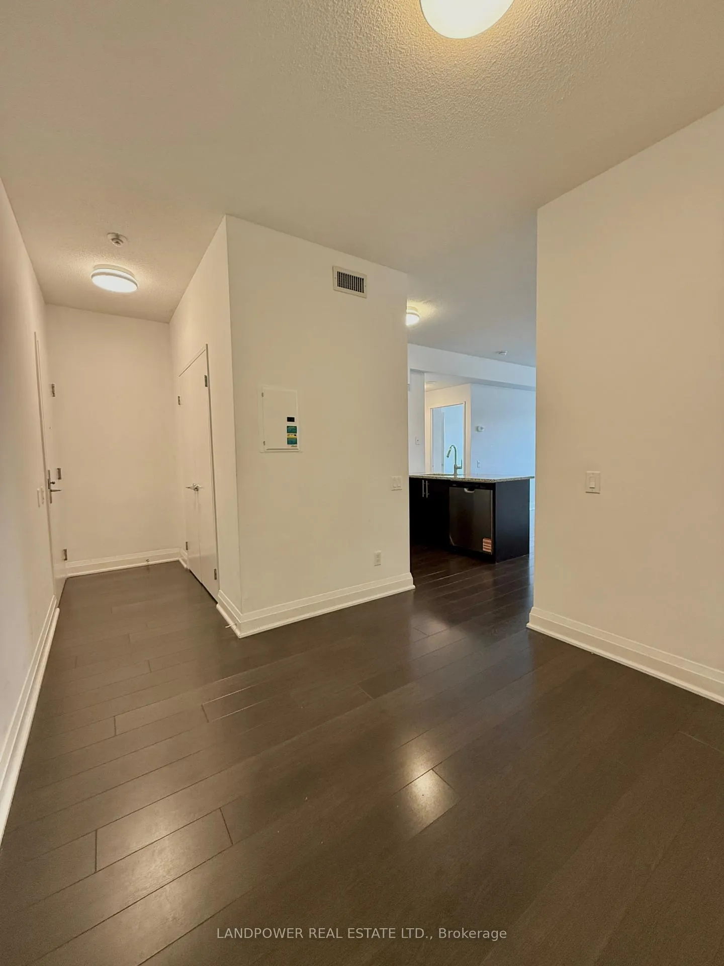 Photo 5 of Unit 306, 83 Redpath Avenue, Toronto, Mount Pleasant West — HOMEH