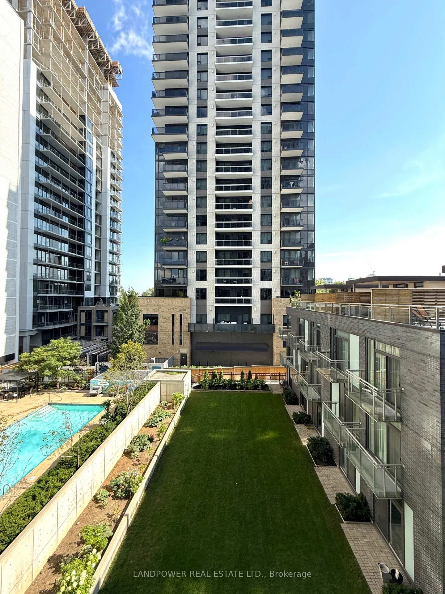 Photo 17 of Unit 306, 83 Redpath Avenue, Toronto, Mount Pleasant West — HOMEH