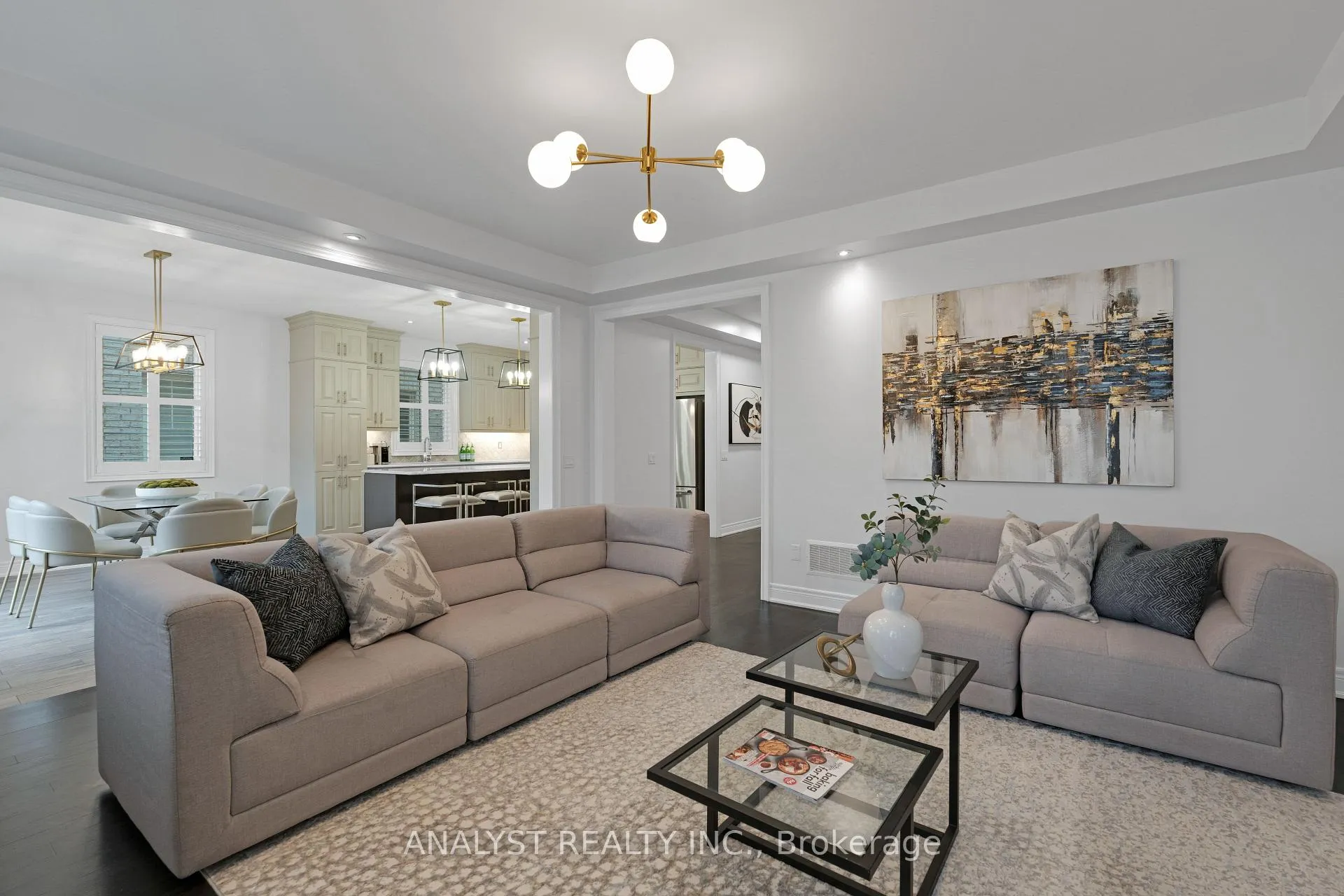 Photo 7 of 43 Condor Way, Vaughan, Kleinburg — HOMEH