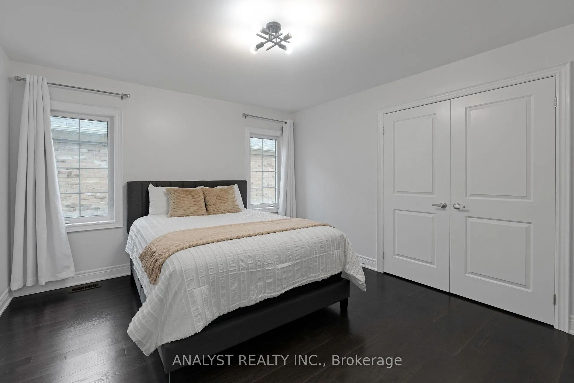 Photo 20 of 43 Condor Way, Vaughan, Kleinburg — HOMEH