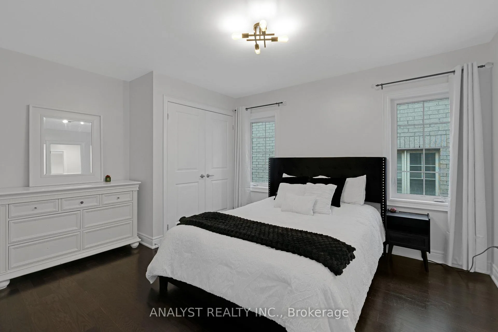 Photo 22 of 43 Condor Way, Vaughan, Kleinburg — HOMEH