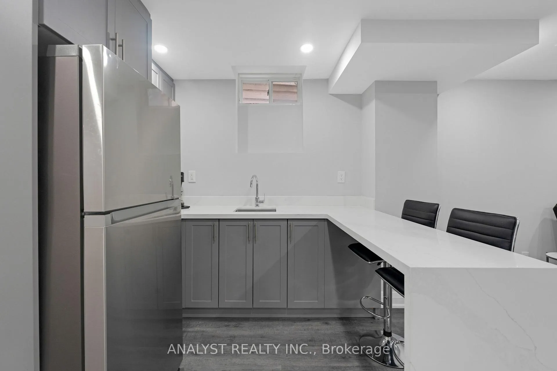 Photo 34 of 43 Condor Way, Vaughan, Kleinburg — HOMEH