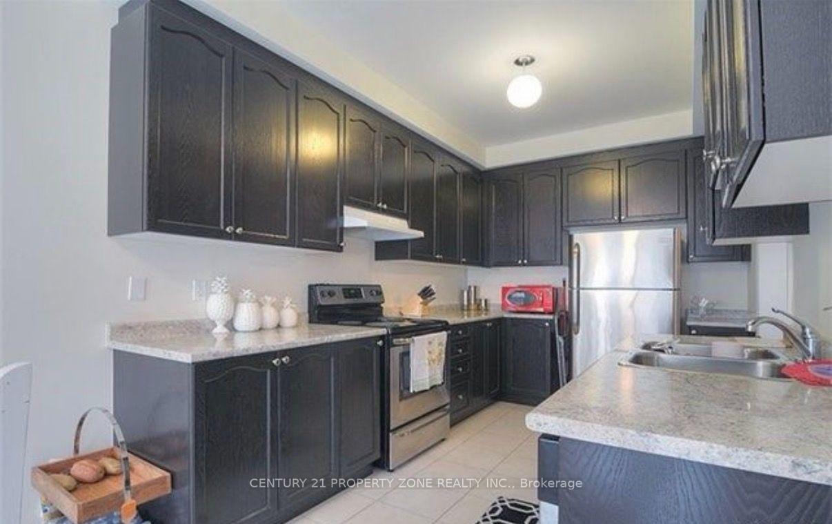 Photo 7 of 38 Banbridge Crescent, Brampton, Credit Valley — HOMEH