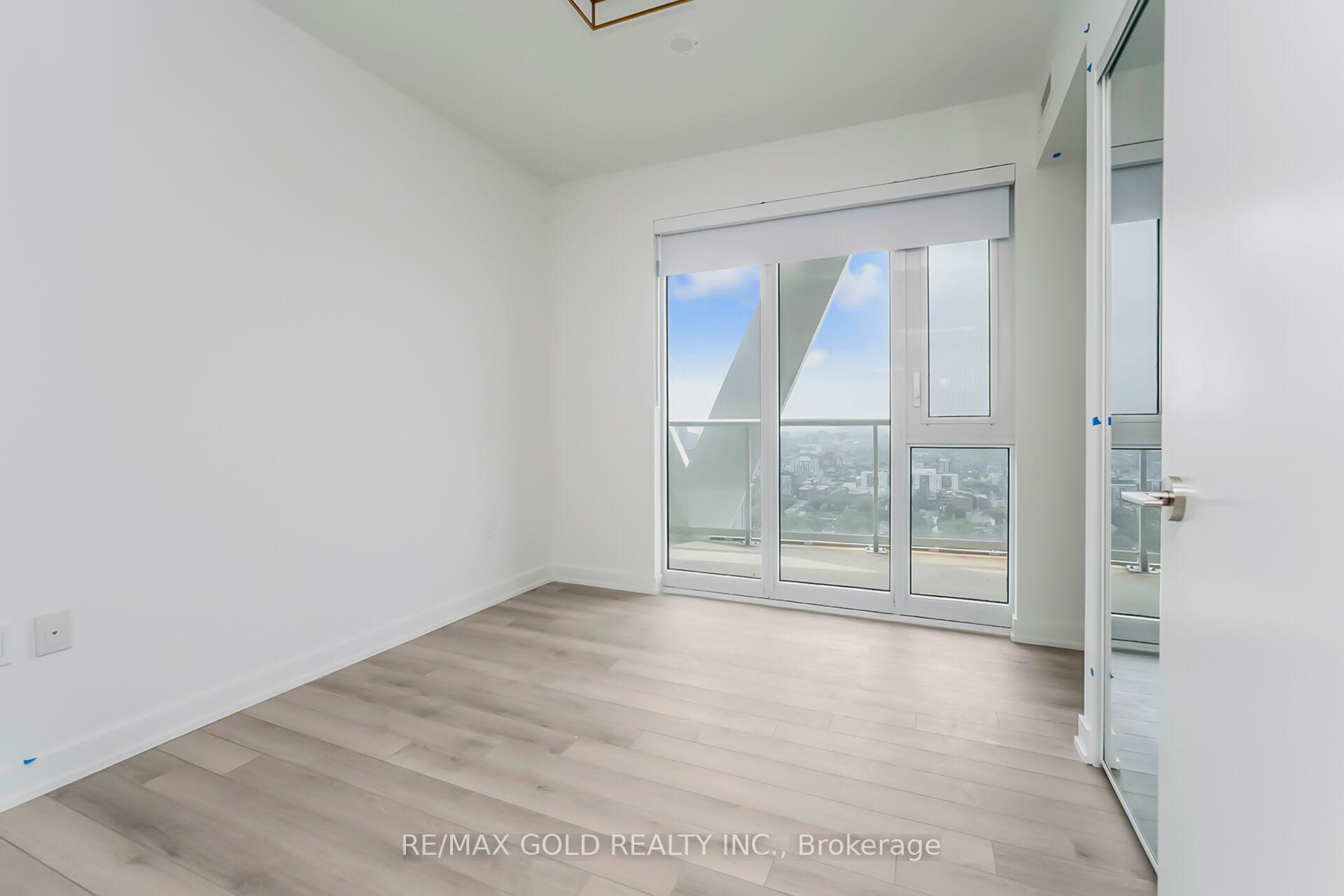 Photo 11 of Unit 2818, 230 Simcoe Street, Toronto, Kensington-Chinatown — HOMEH