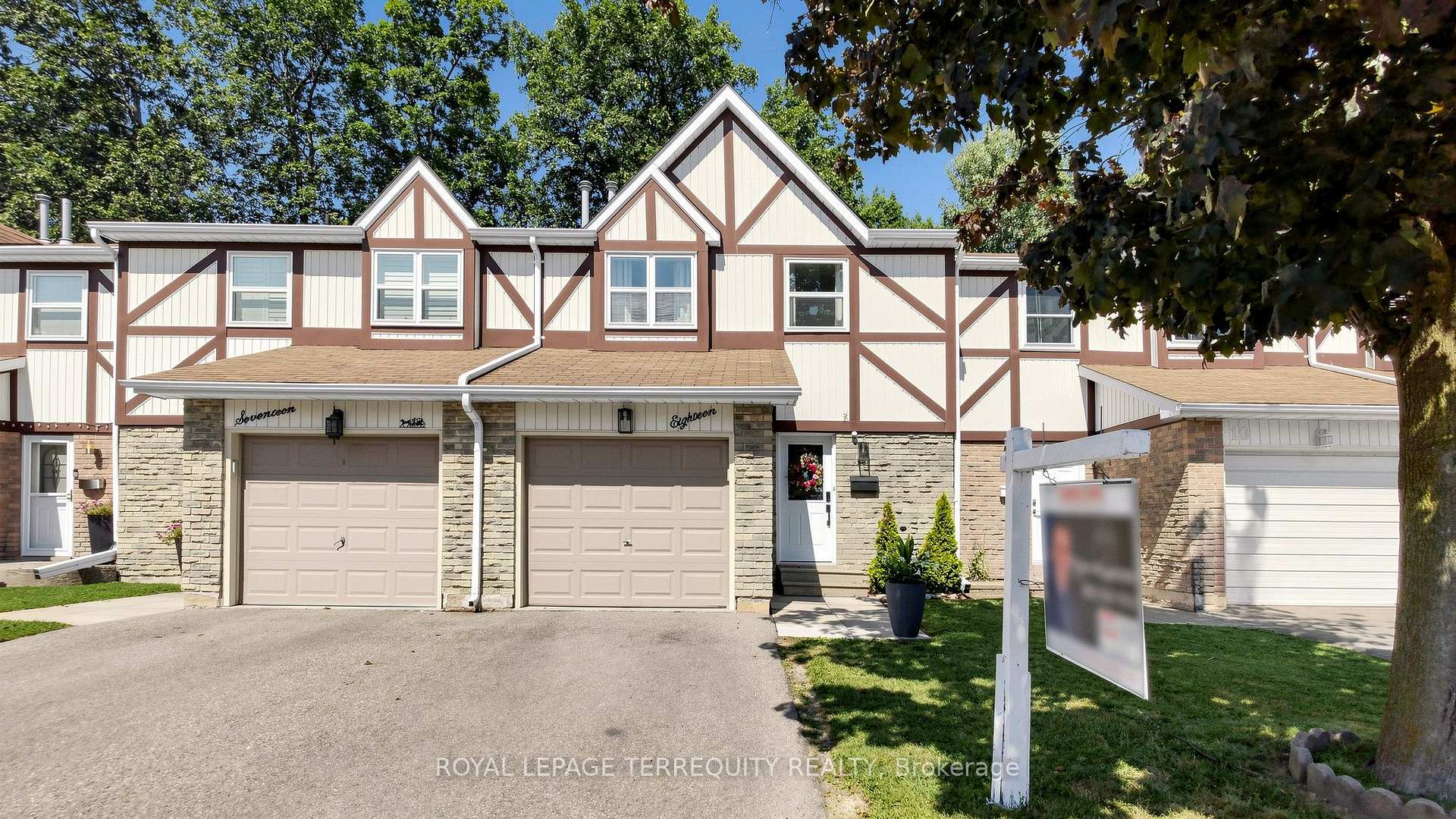 Photo 1 of Unit 18, 18 Morley Crescent, Brampton, Central Park — HOMEH