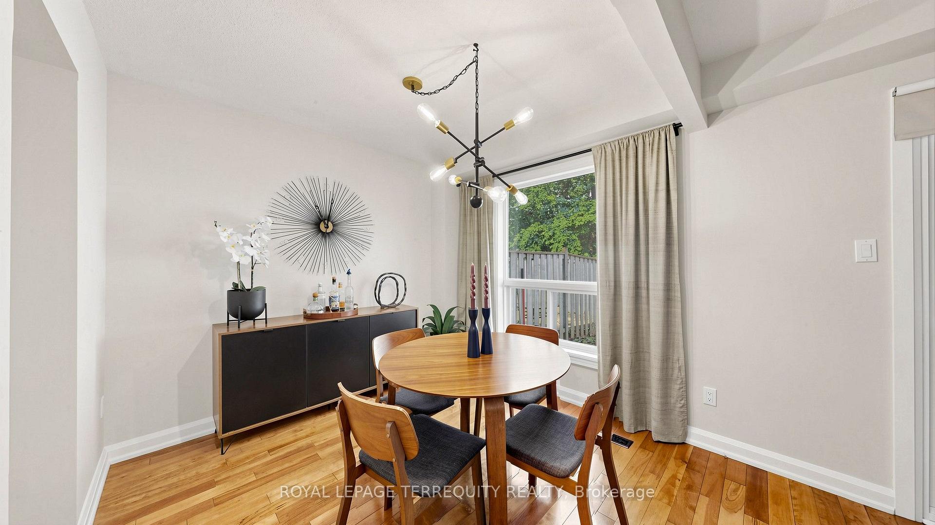 Photo 7 of Unit 18, 18 Morley Crescent, Brampton, Central Park — HOMEH