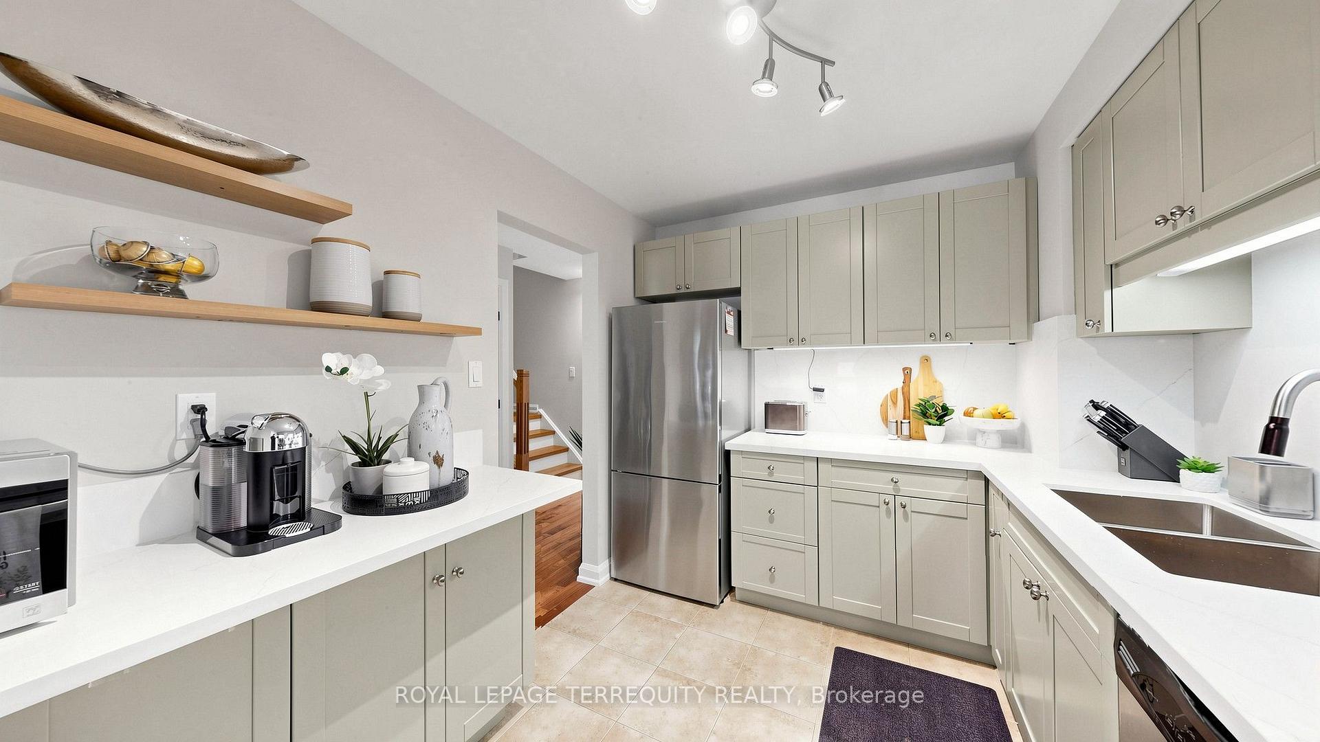 Photo 11 of Unit 18, 18 Morley Crescent, Brampton, Central Park — HOMEH