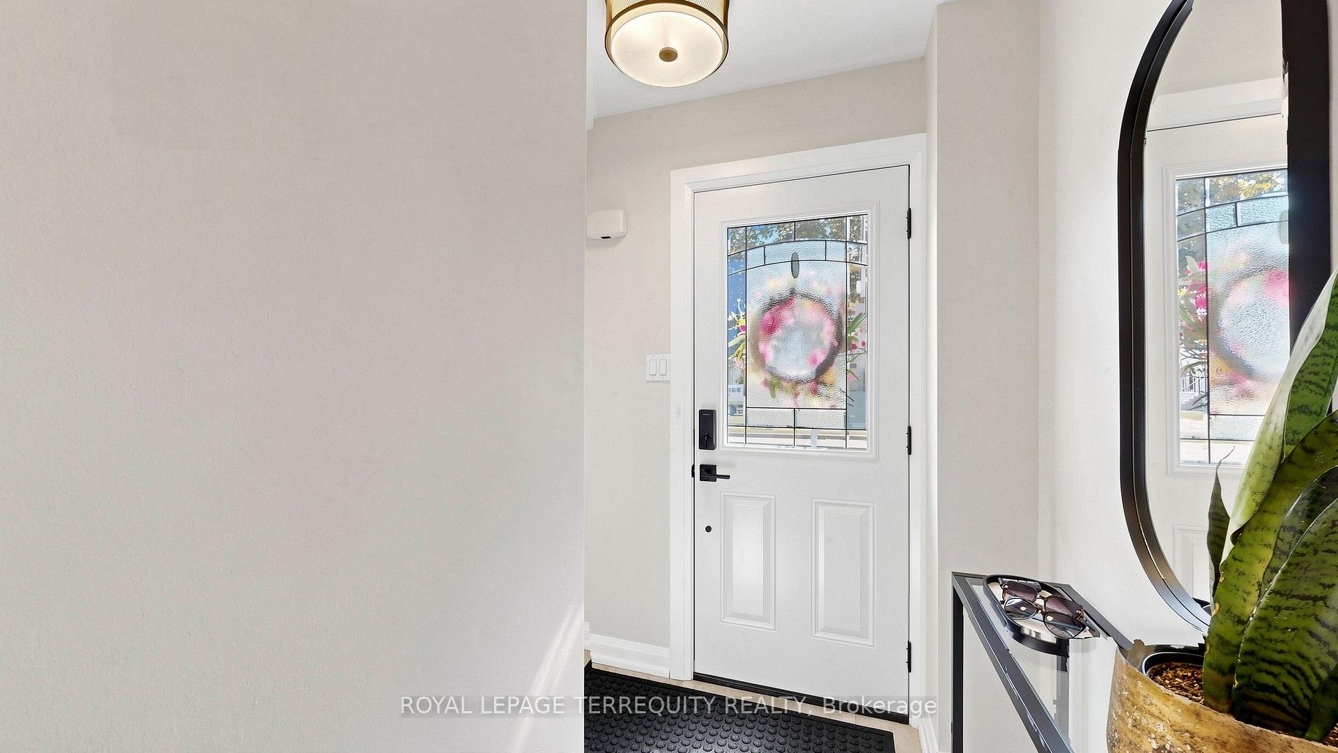 Photo 17 of Unit 18, 18 Morley Crescent, Brampton, Central Park — HOMEH