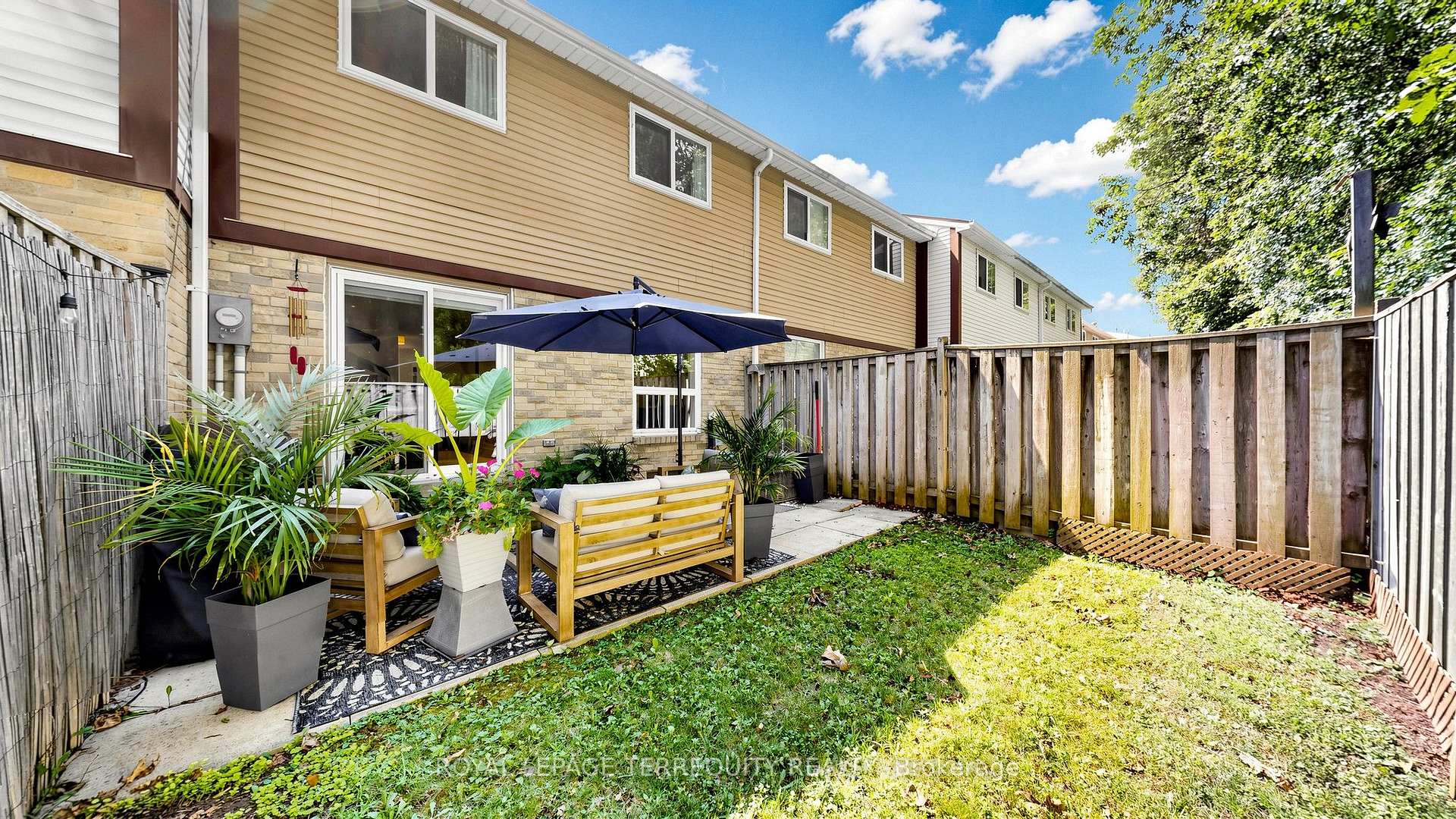 Photo 37 of Unit 18, 18 Morley Crescent, Brampton, Central Park — HOMEH