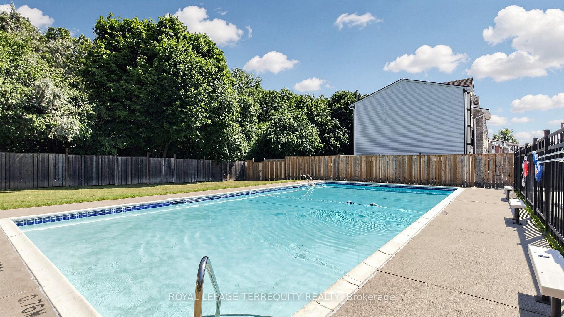 Photo 39 of Unit 18, 18 Morley Crescent, Brampton, Central Park — HOMEH
