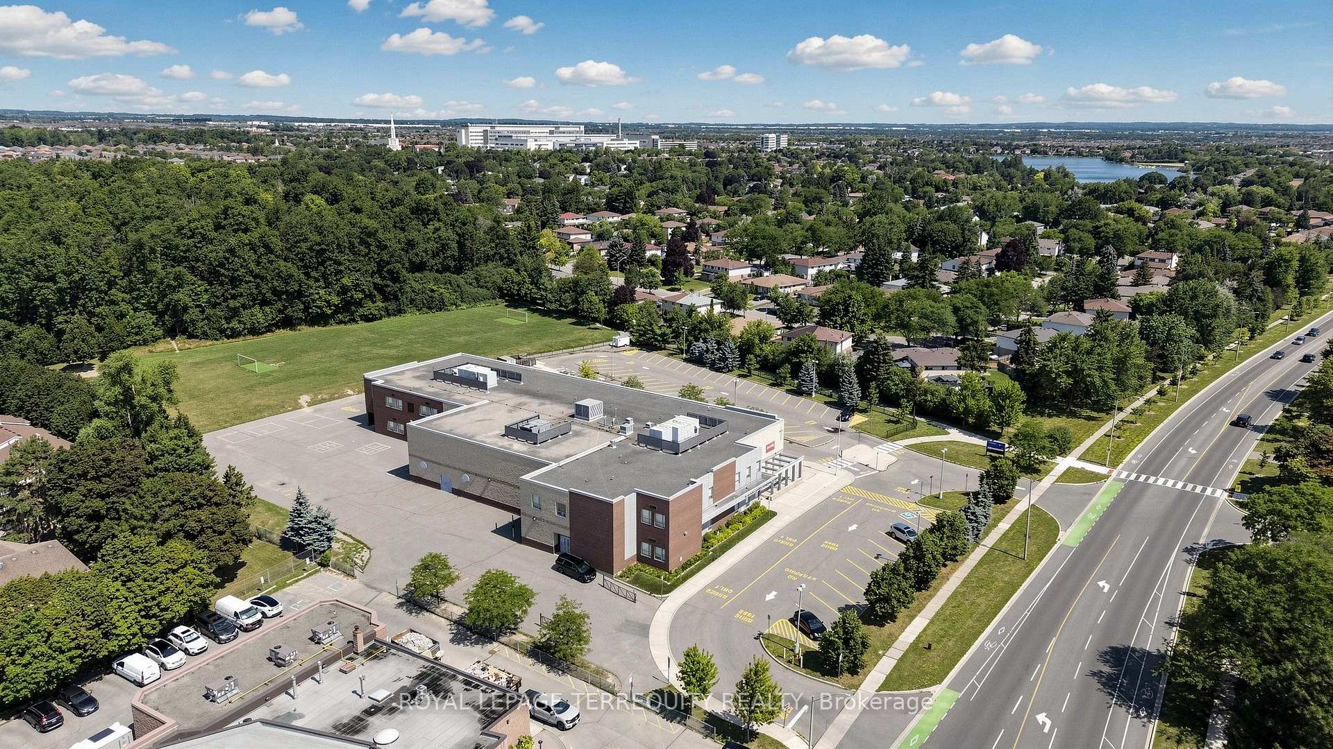 Photo 47 of Unit 18, 18 Morley Crescent, Brampton, Central Park — HOMEH