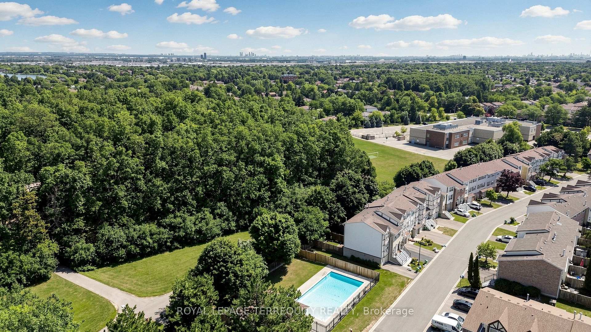 Photo 48 of Unit 18, 18 Morley Crescent, Brampton, Central Park — HOMEH