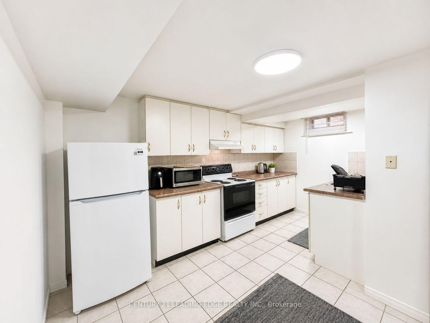 Photo 1 of Unit Bsmt, 48 Foxfield Crescent, Vaughan, Patterson — HOMEH