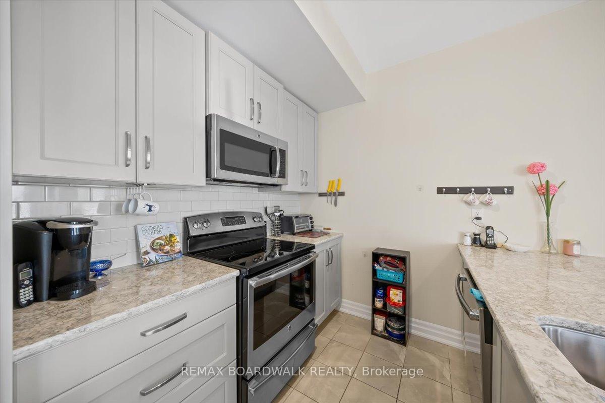 Photo 7 of Unit B102, 210 Janka Private, Ottawa, Kanata - Emerald Meadows/Trailwest — HOMEH