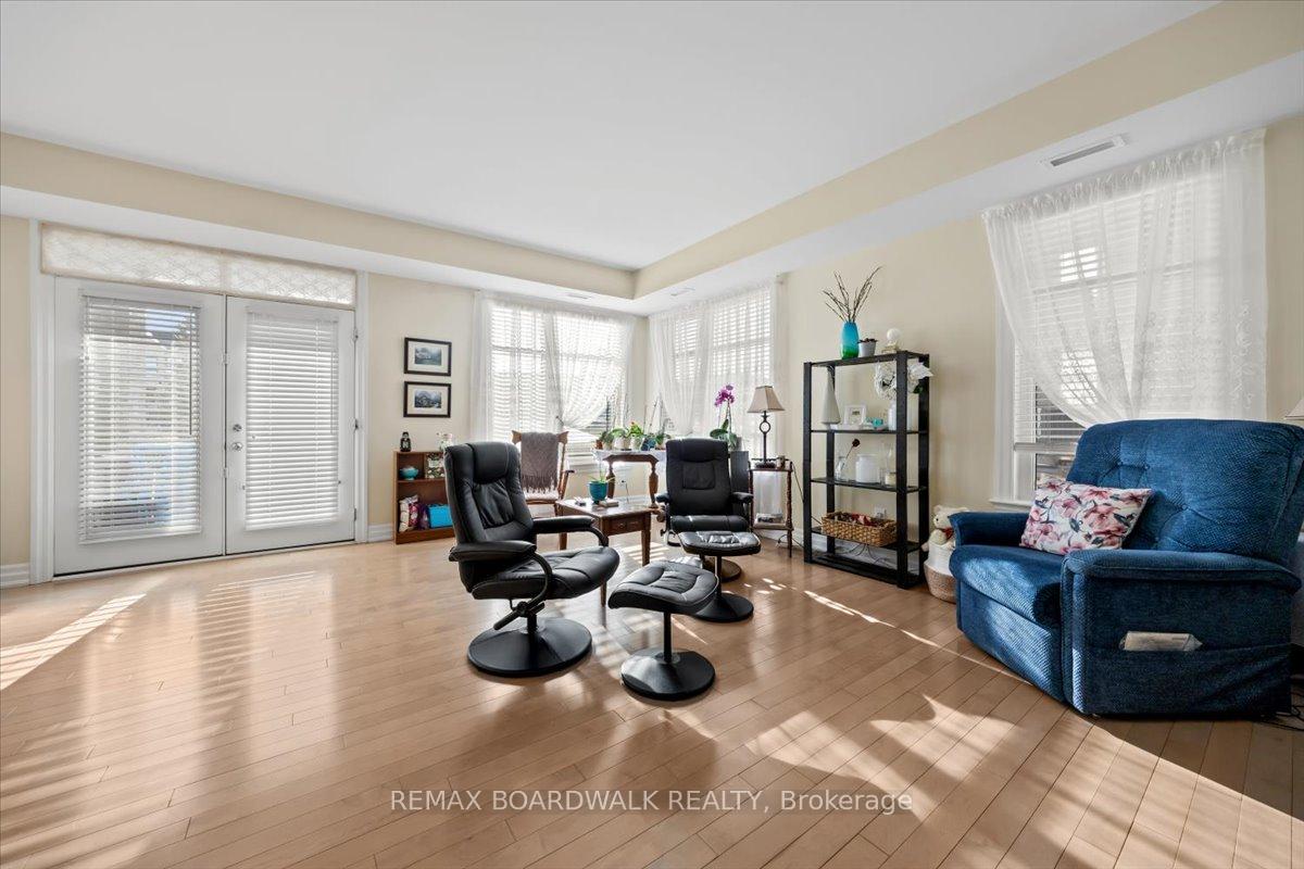 Photo 11 of Unit B102, 210 Janka Private, Ottawa, Kanata - Emerald Meadows/Trailwest — HOMEH