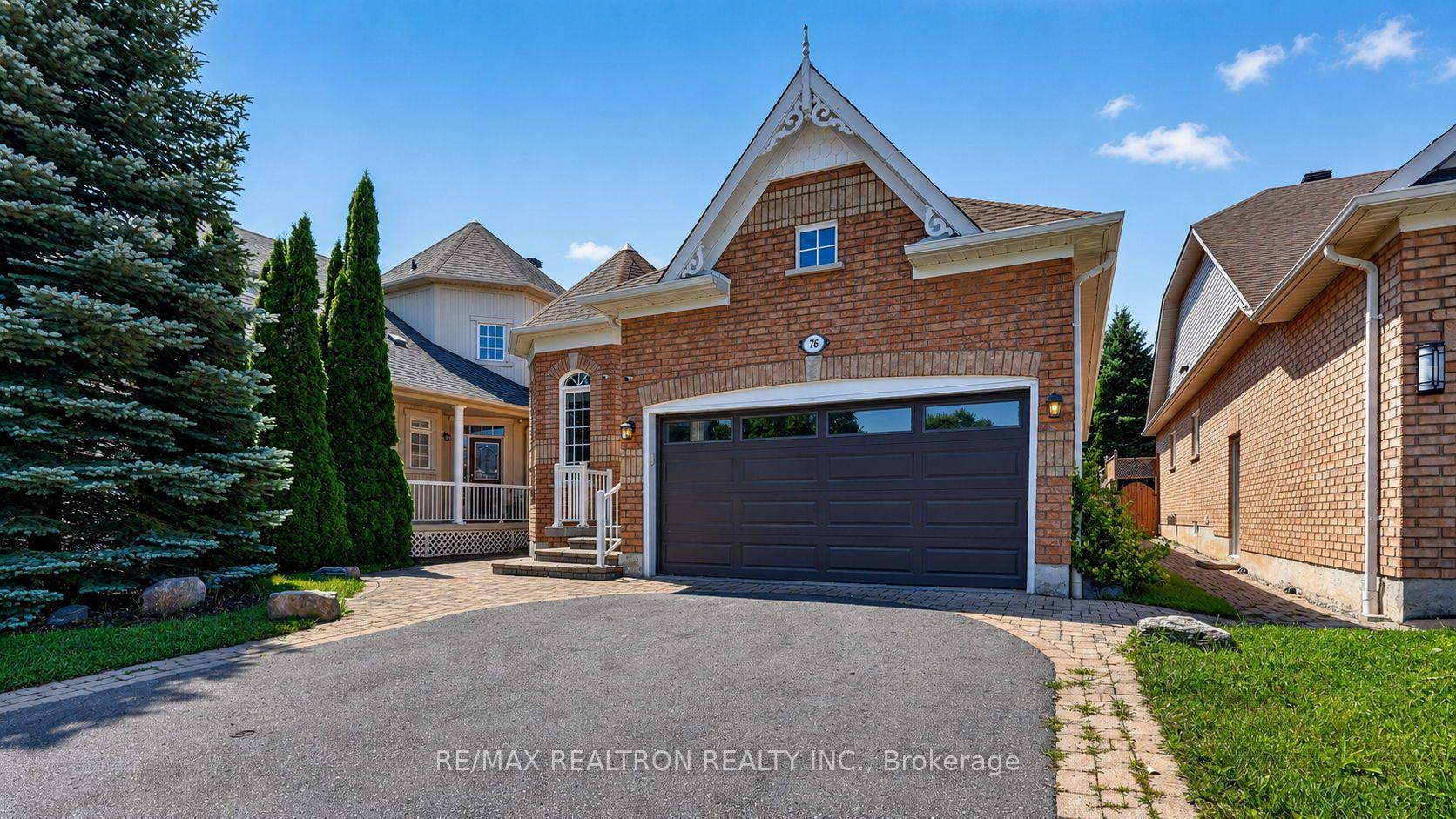 Photo 2 of 76 Cachet Boulevard, Whitby, Brooklin — HOMEH