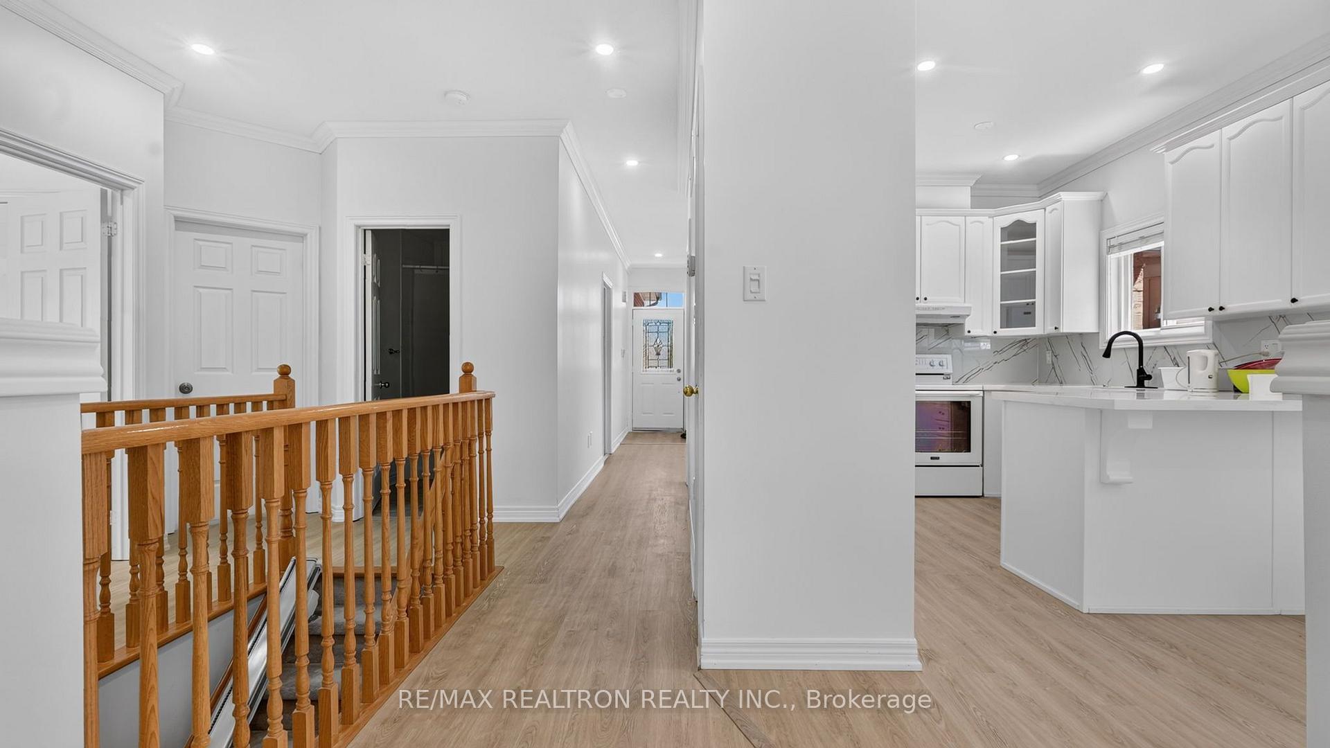 Photo 22 of 76 Cachet Boulevard, Whitby, Brooklin — HOMEH