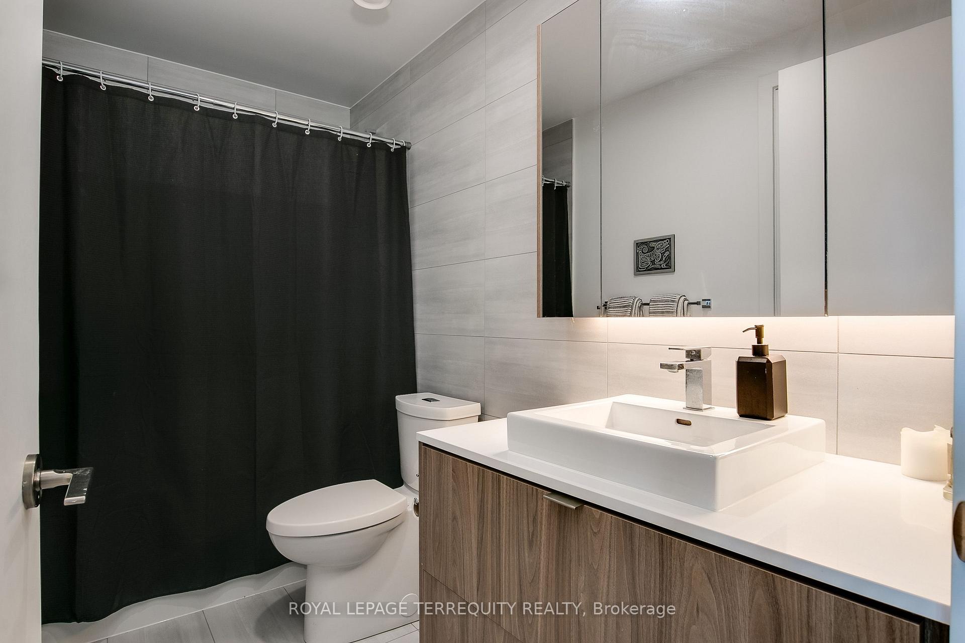 Photo 14 of Unit 526, 7 Smith Crescent, Etobicoke, Stonegate-Queensway — HOMEH