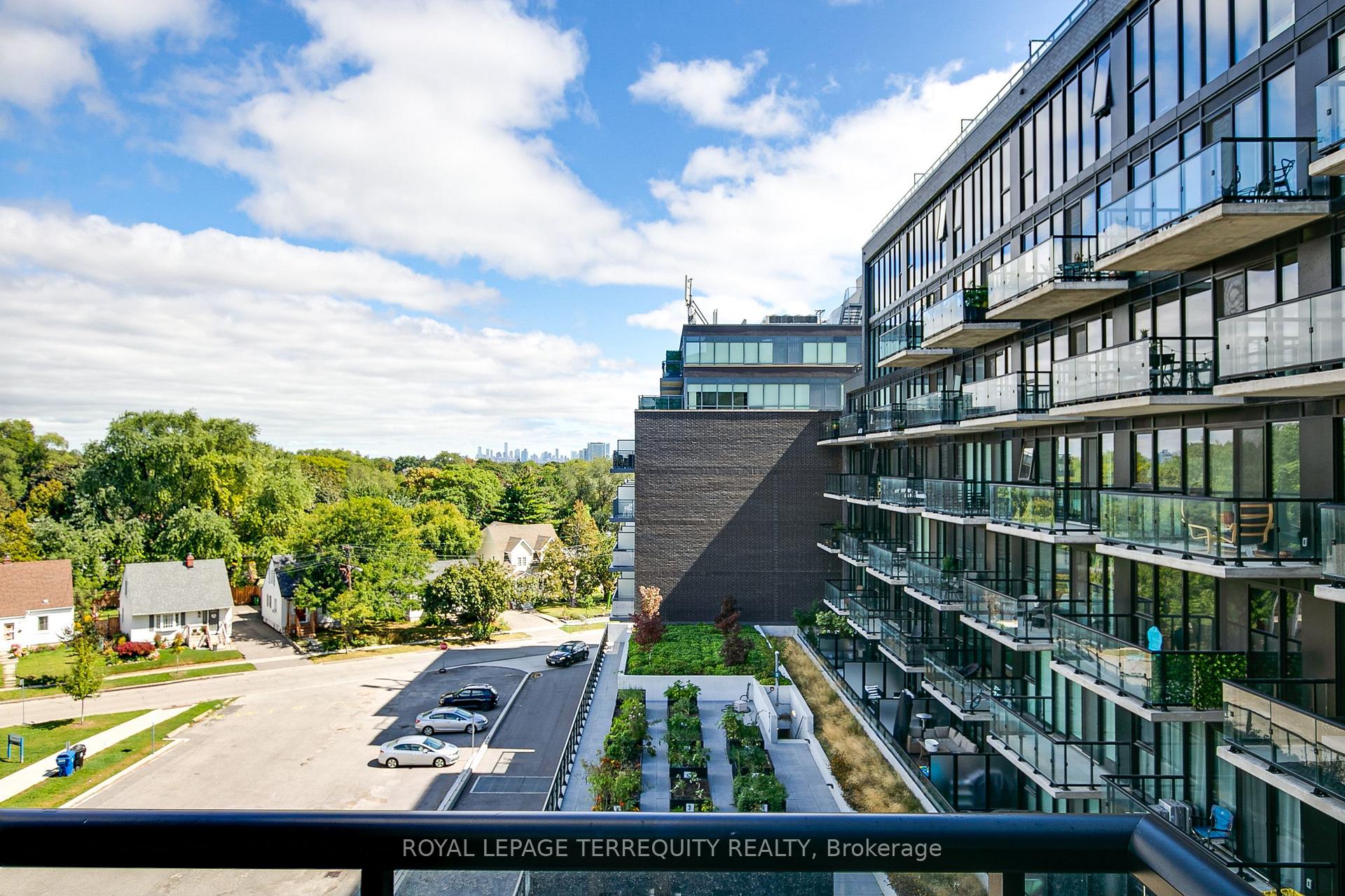 Photo 16 of Unit 526, 7 Smith Crescent, Etobicoke, Stonegate-Queensway — HOMEH