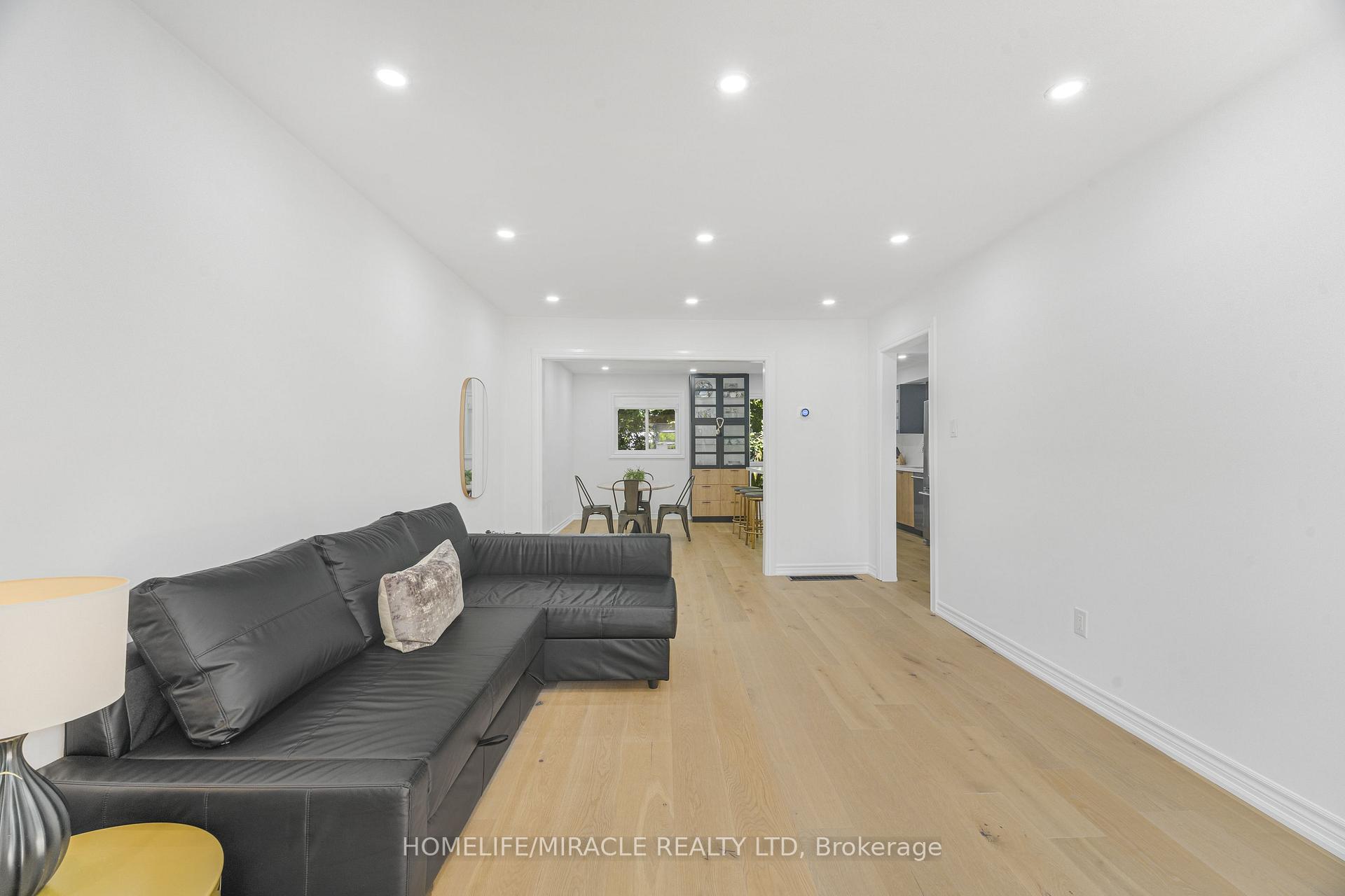 Photo 23 of Unit 51, 210 Royal Orchard Boulevard, Markham, Royal Orchard — HOMEH