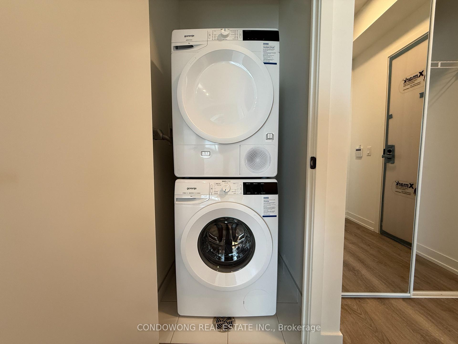 Photo 10 of Unit 2015, 8 Interchange Way, Vaughan, Vaughan Corporate Centre — HOMEH