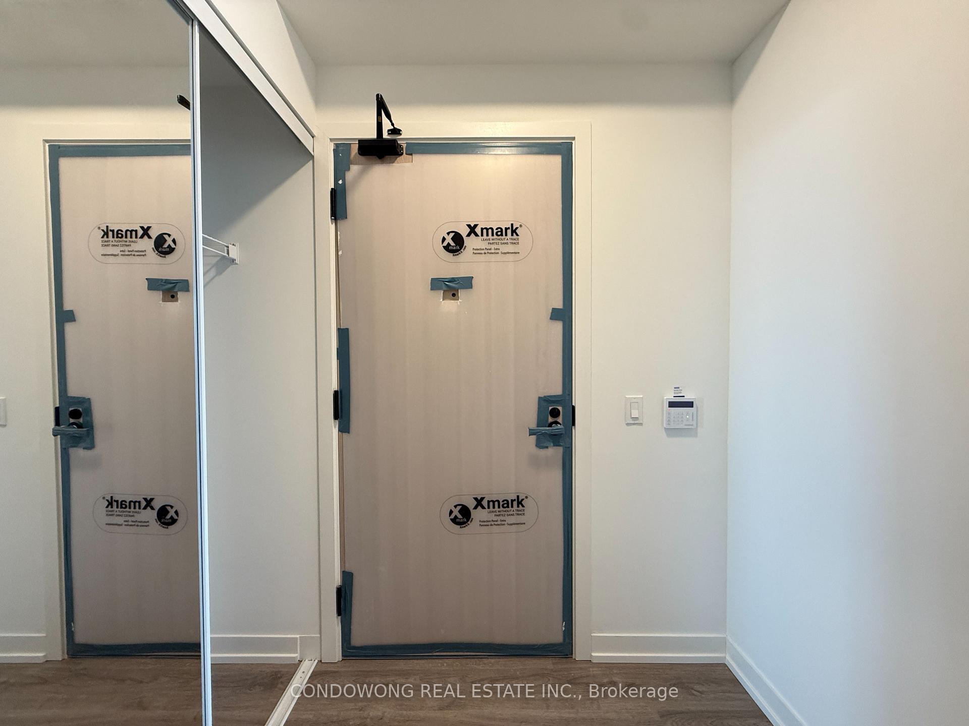 Photo 12 of Unit 2015, 8 Interchange Way, Vaughan, Vaughan Corporate Centre — HOMEH