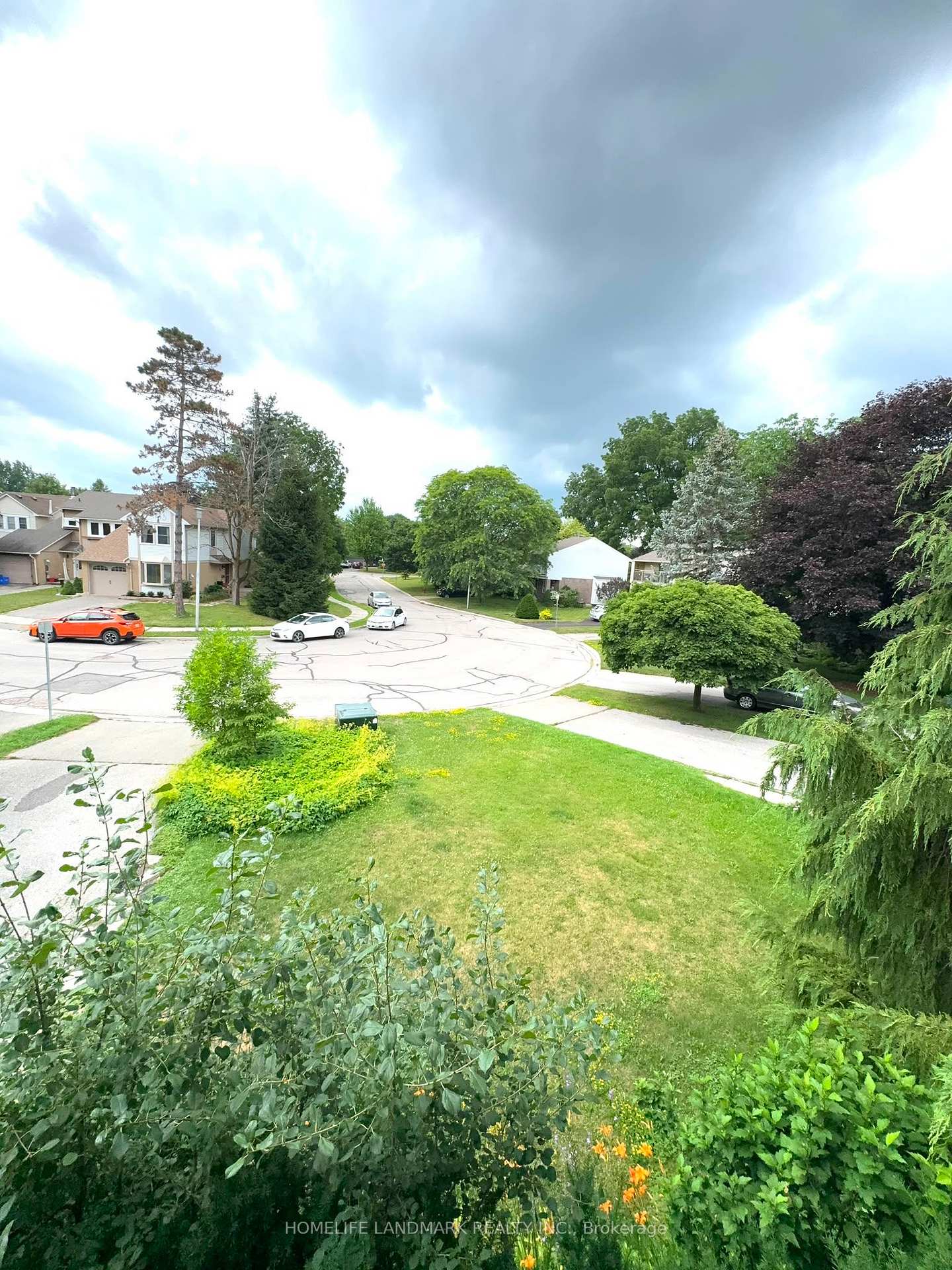 Photo 7 of 45 Sandusky Crescent, Aurora, Aurora Highlands — HOMEH