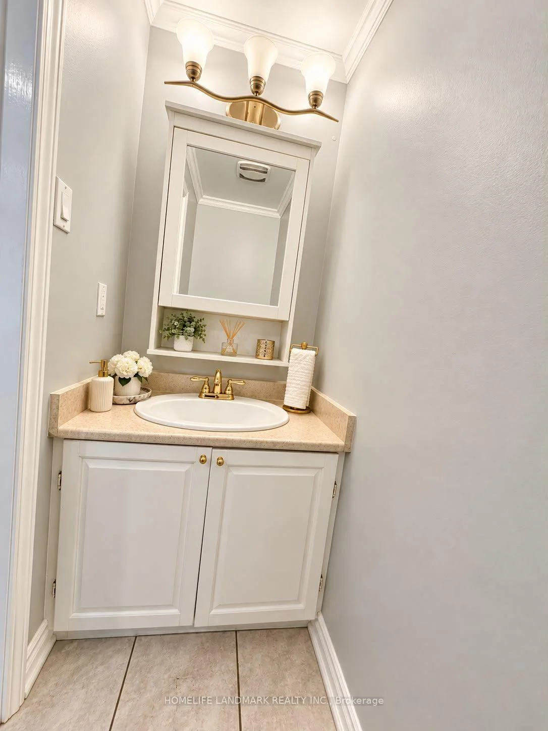 Photo 20 of 45 Sandusky Crescent, Aurora, Aurora Highlands — HOMEH