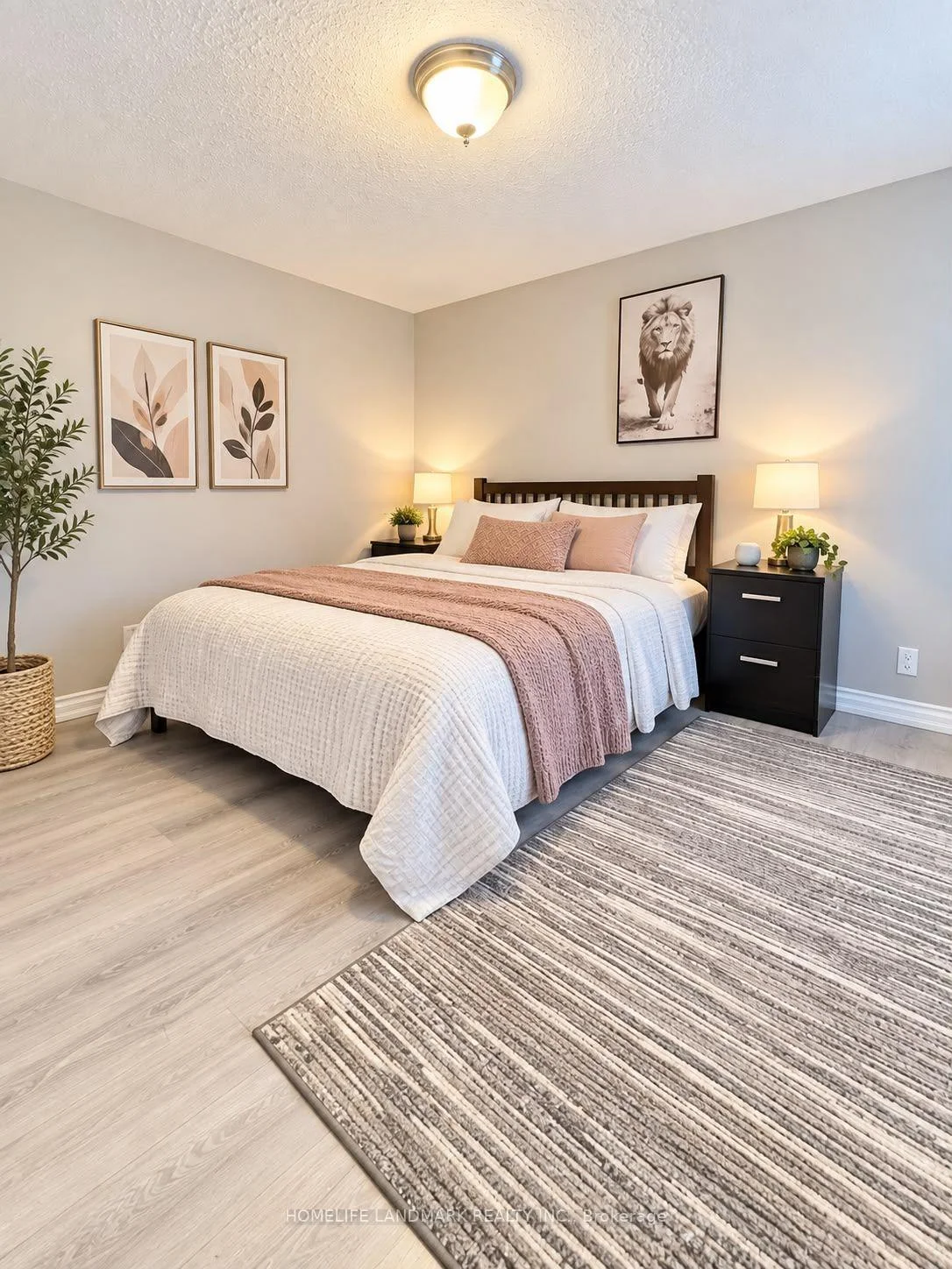 Photo 22 of 45 Sandusky Crescent, Aurora, Aurora Highlands — HOMEH