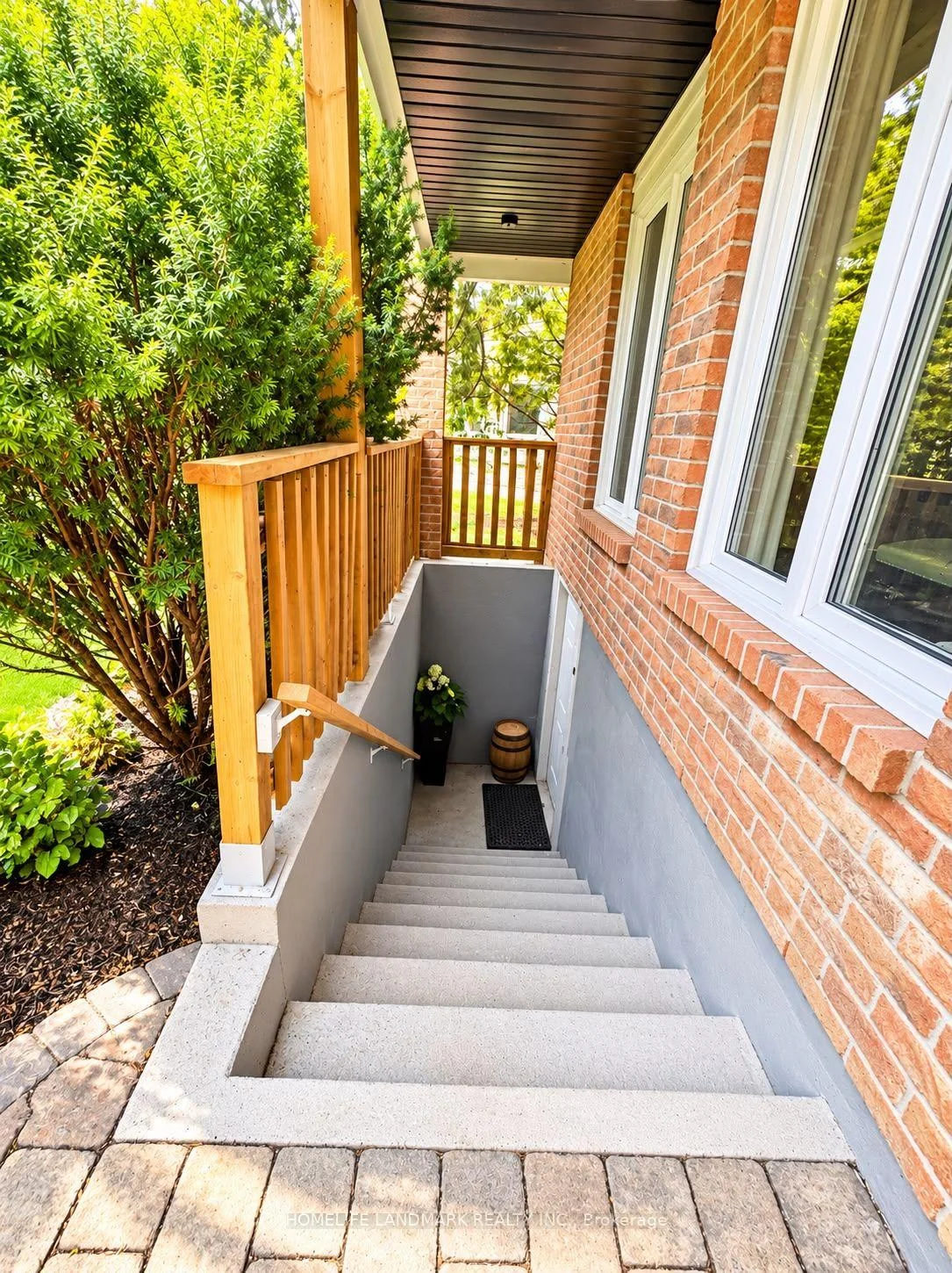 Photo 43 of 45 Sandusky Crescent, Aurora, Aurora Highlands — HOMEH