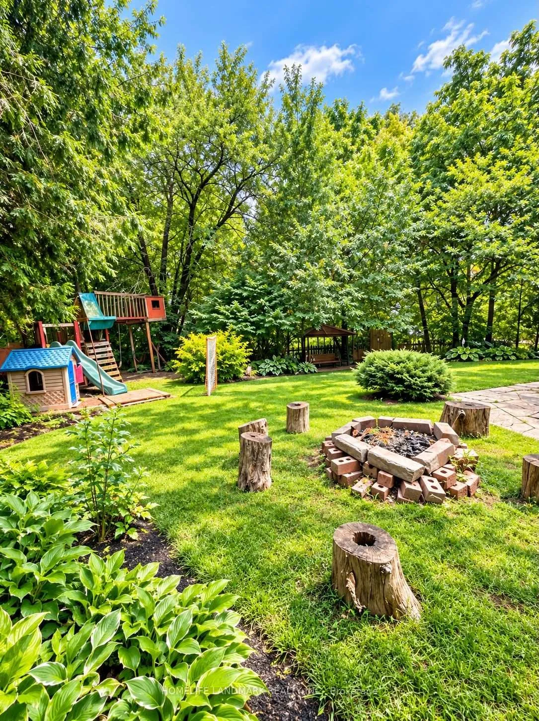 Photo 46 of 45 Sandusky Crescent, Aurora, Aurora Highlands — HOMEH